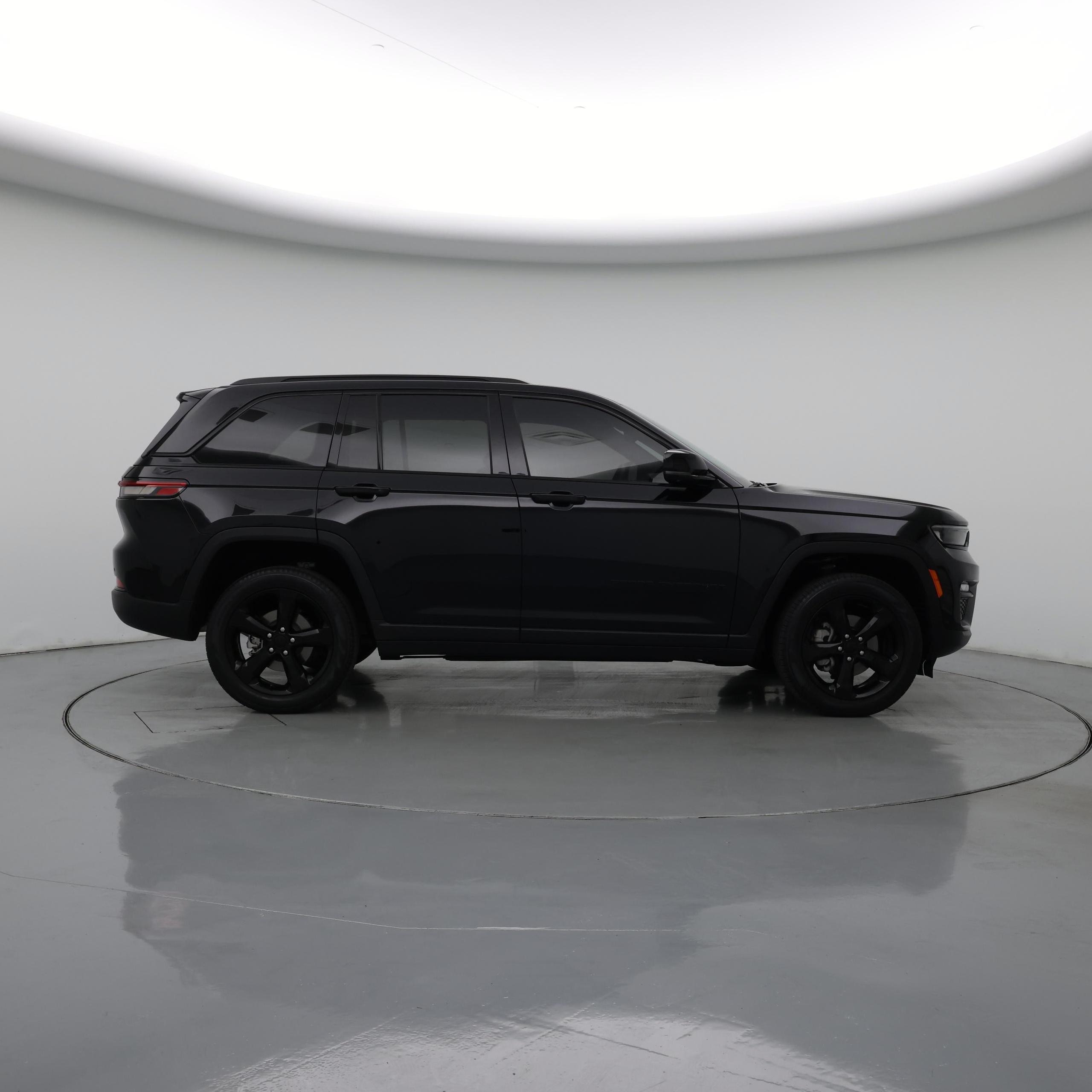 Thumbnail: 2023 Jeep Grand Cherokee - 7