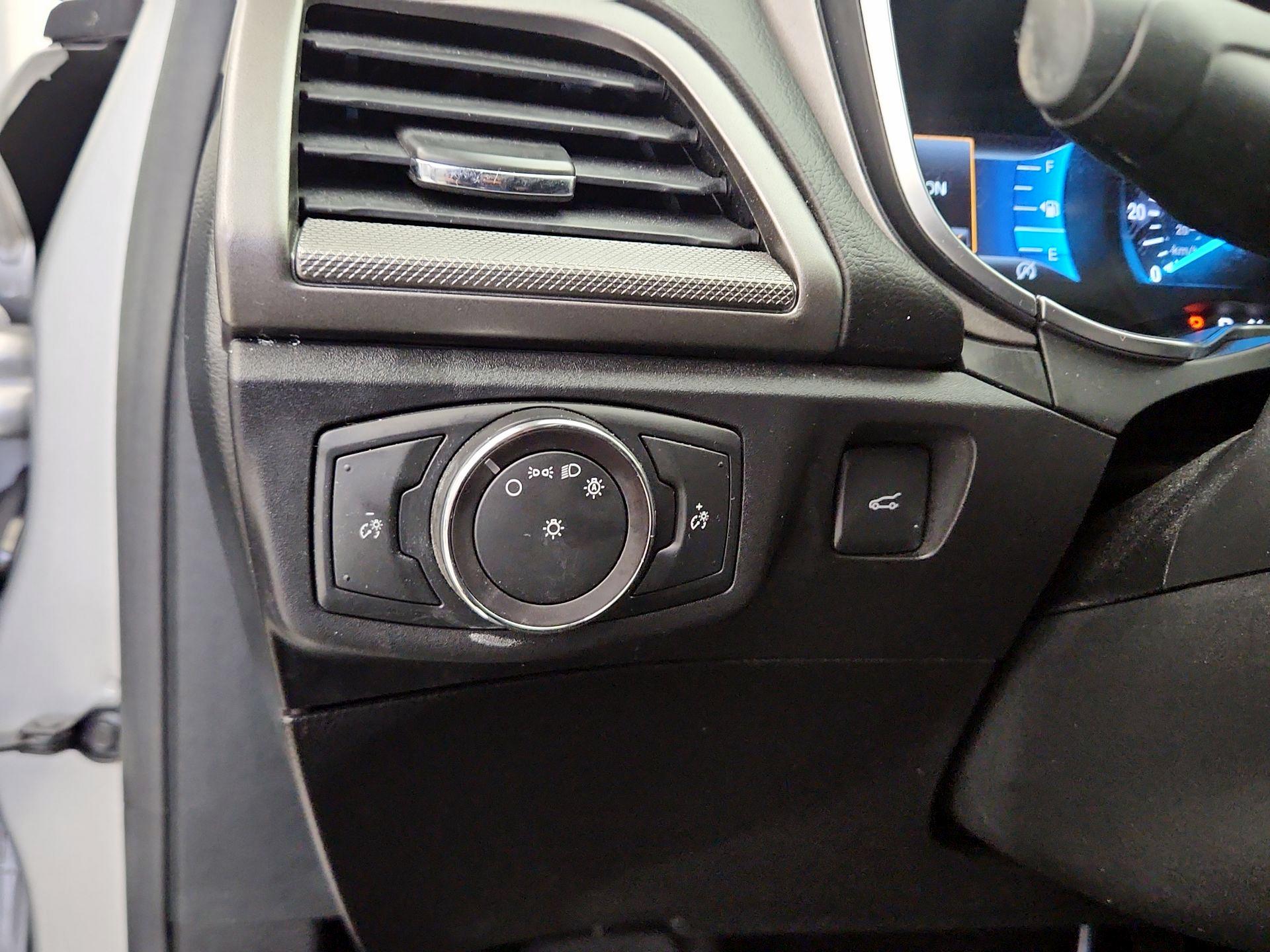 Thumbnail: 2017 Ford Fusion - 13