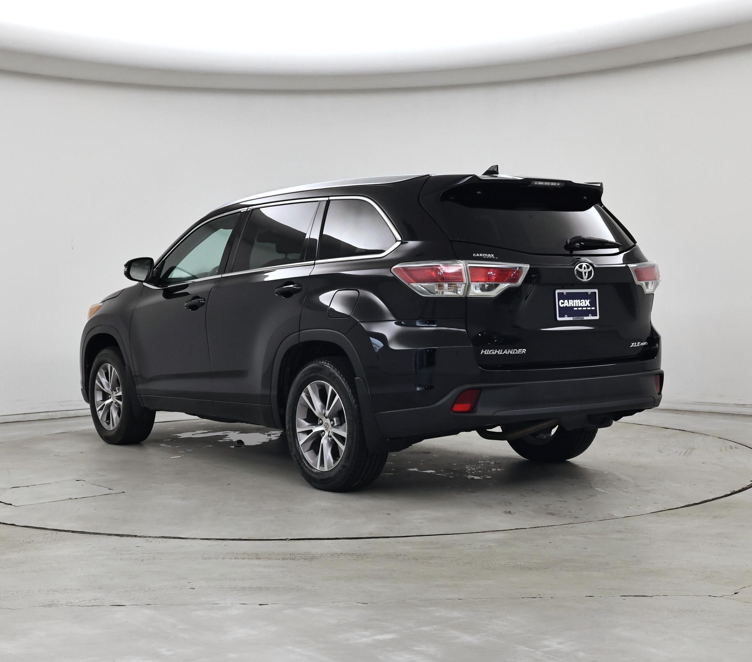 Thumbnail: 2015 Toyota Highlander - 2