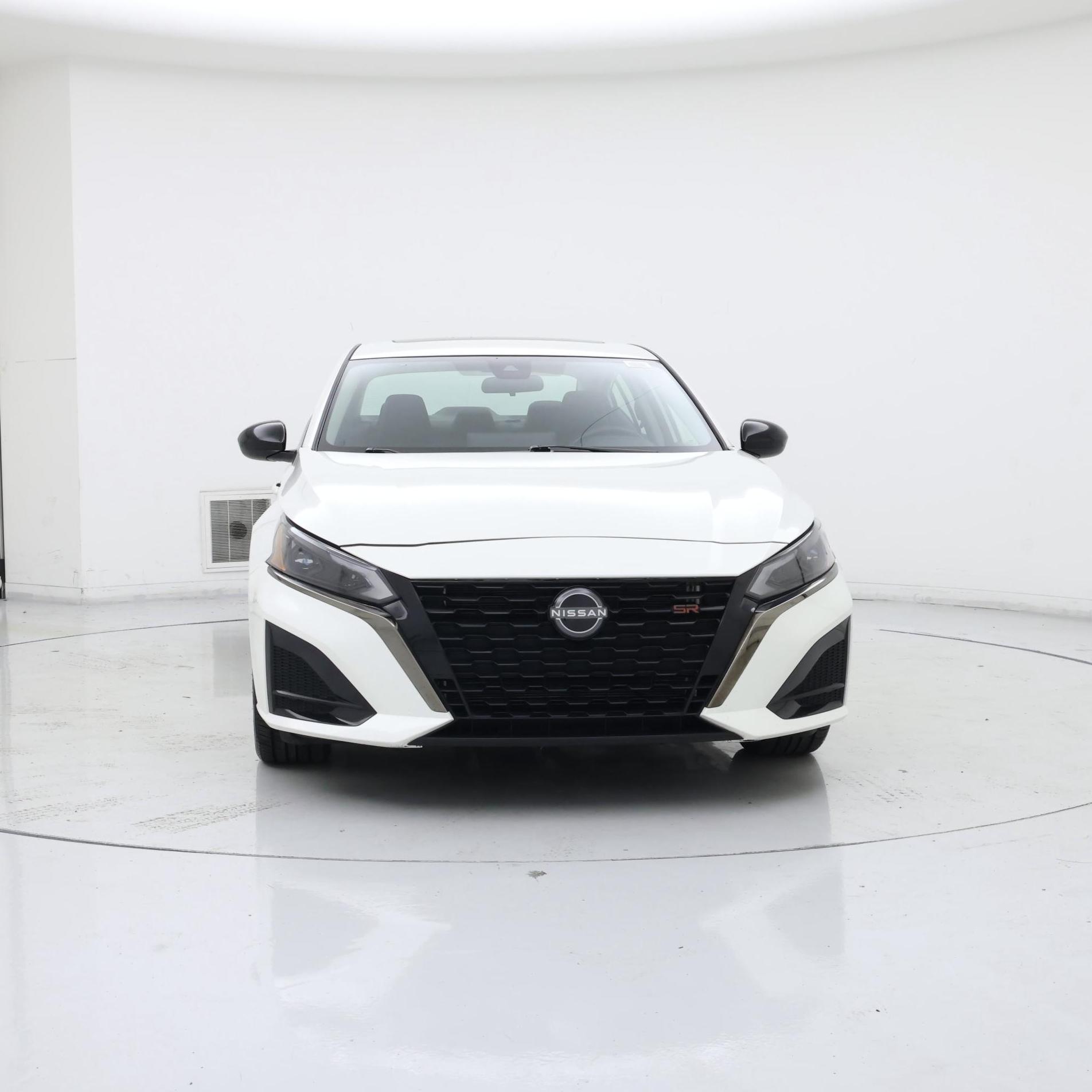 Thumbnail: 2023 Nissan Altima - 5