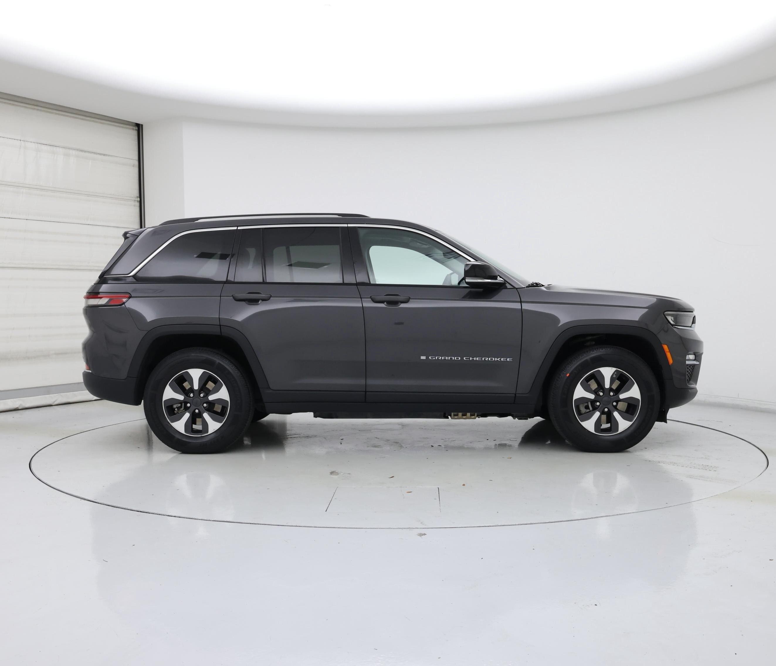Thumbnail: 2024 Jeep Grand Cherokee - 7
