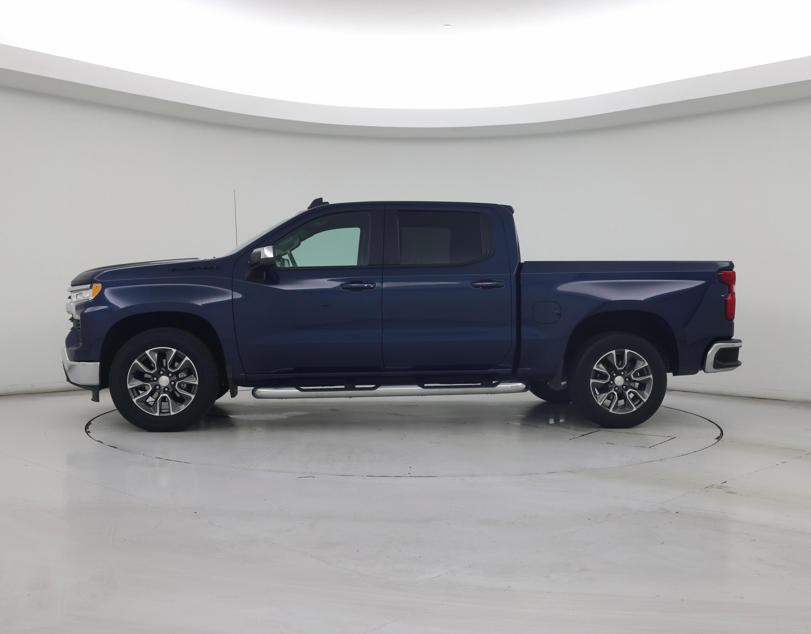 Thumbnail: 2023 Chevrolet Silverado 1500 - 3