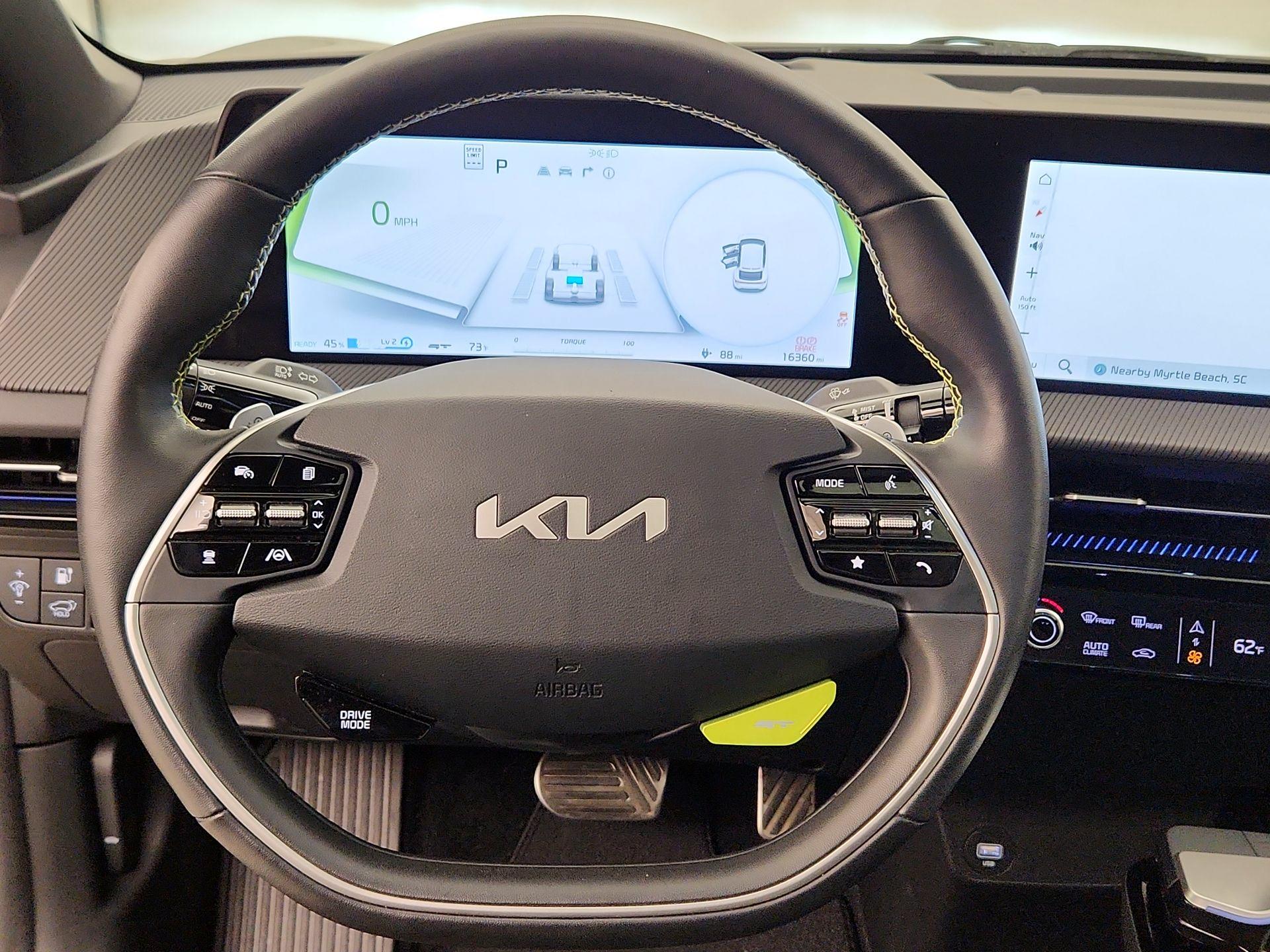 Thumbnail: 2023 Kia EV6 - 10