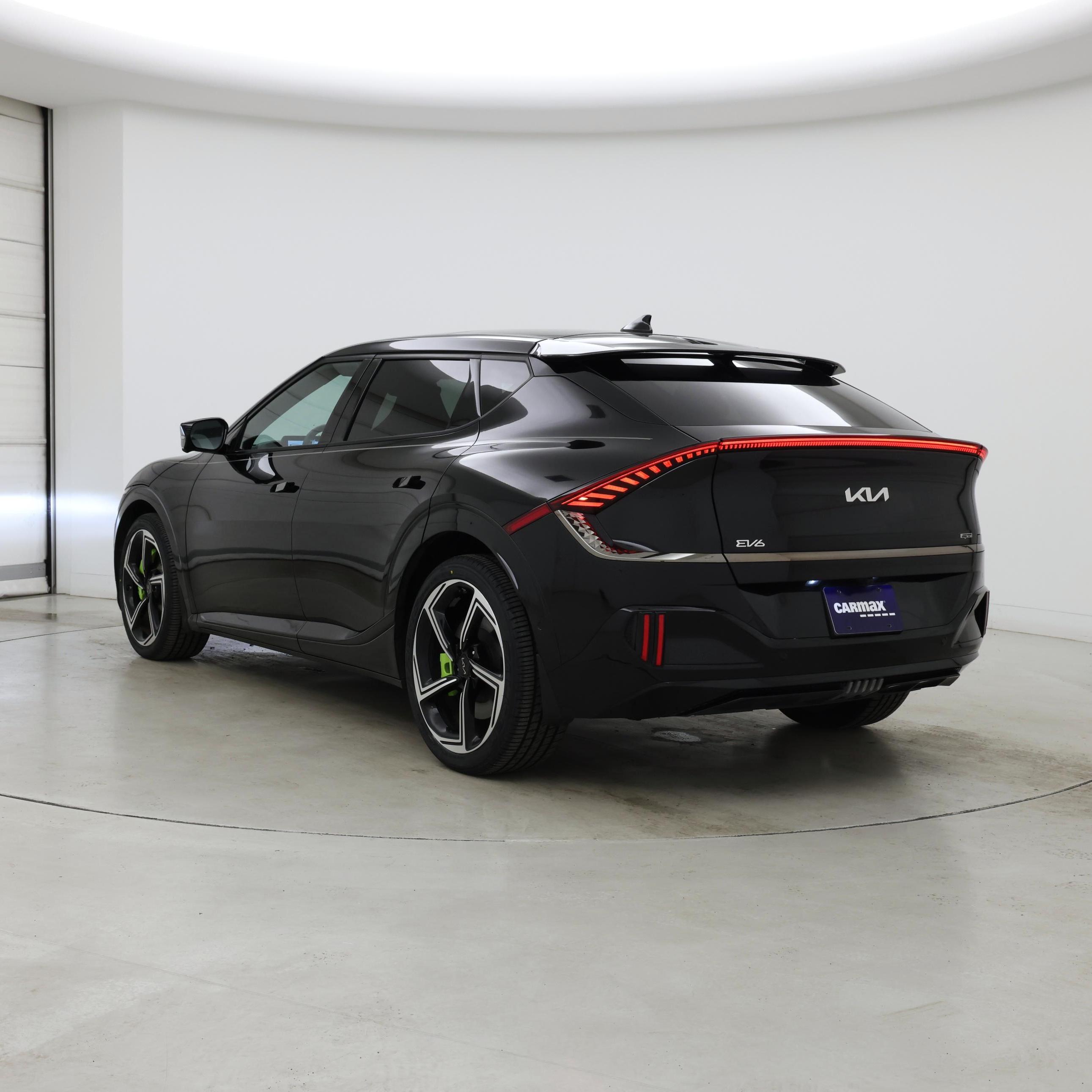 Thumbnail: 2023 Kia EV6 - 2