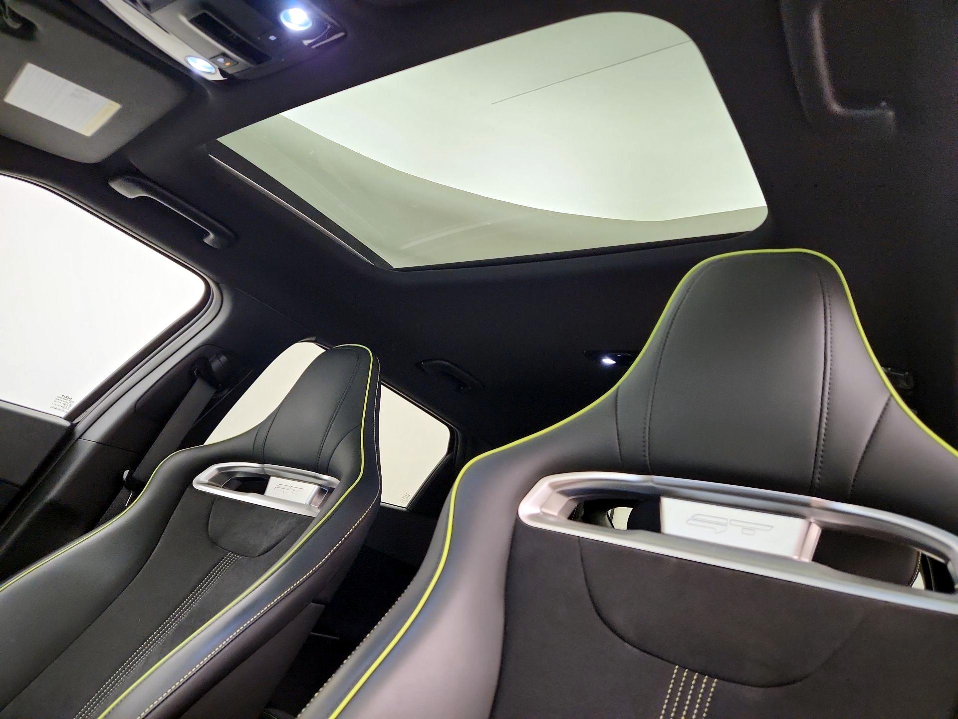 Thumbnail: 2023 Kia EV6 - 20
