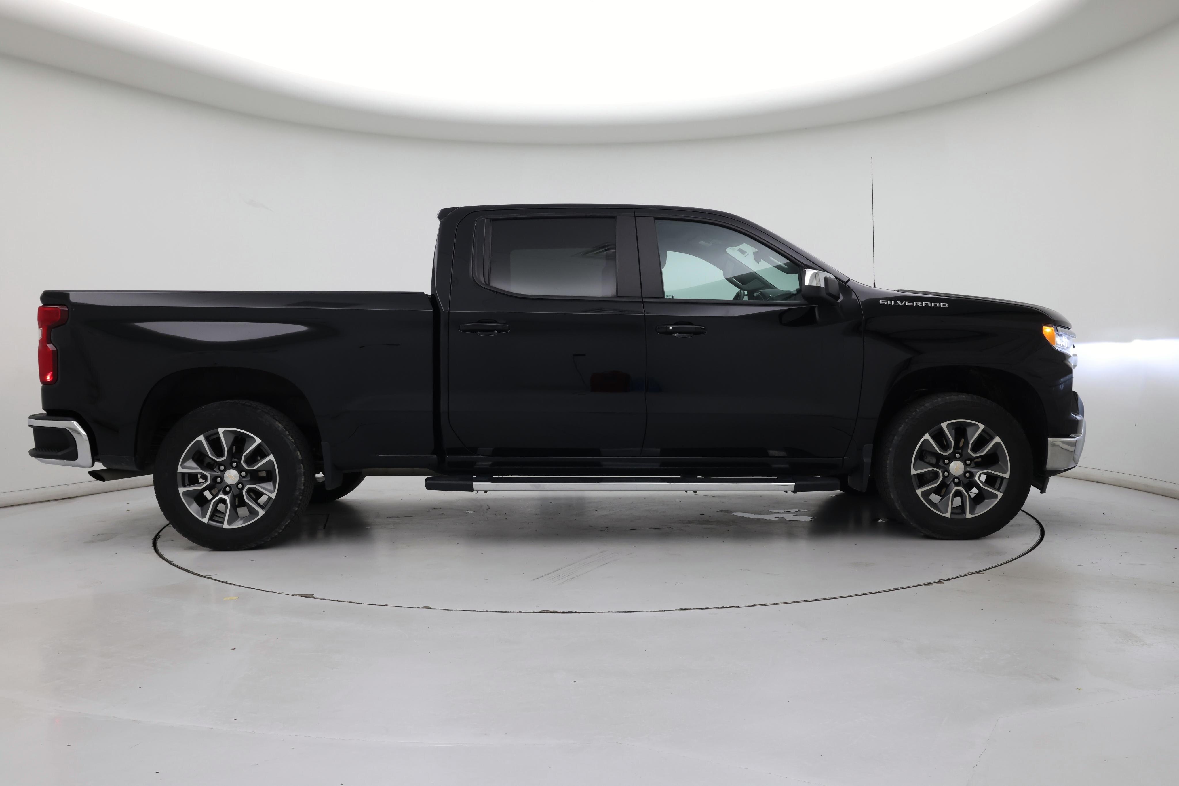 Thumbnail: 2023 Chevrolet Silverado 1500 - 7