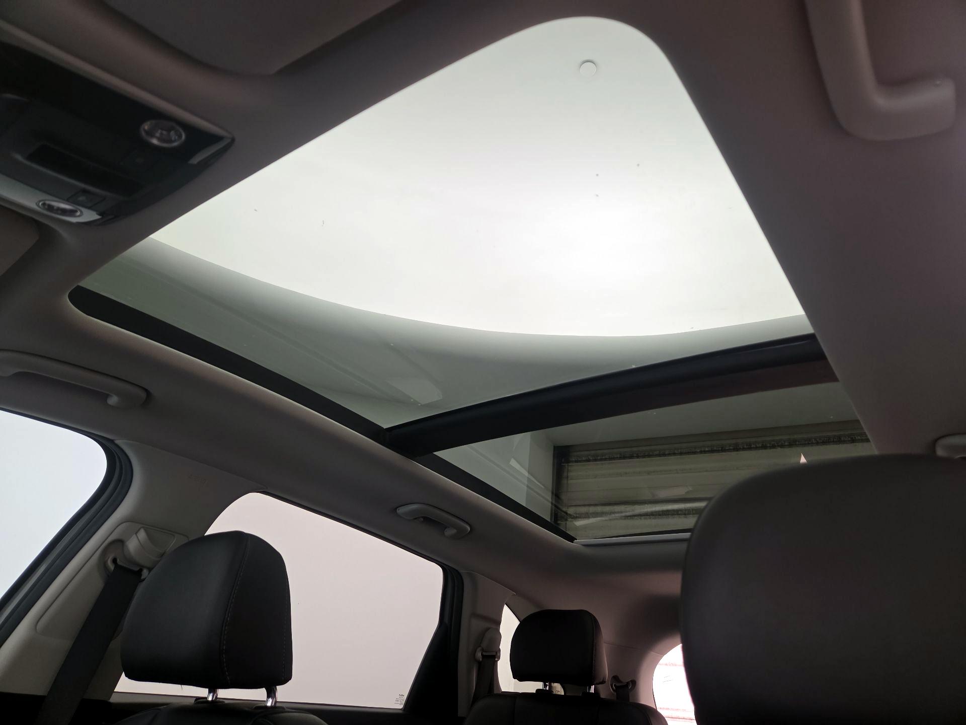 Thumbnail: 2023 Kia Sorento - 20