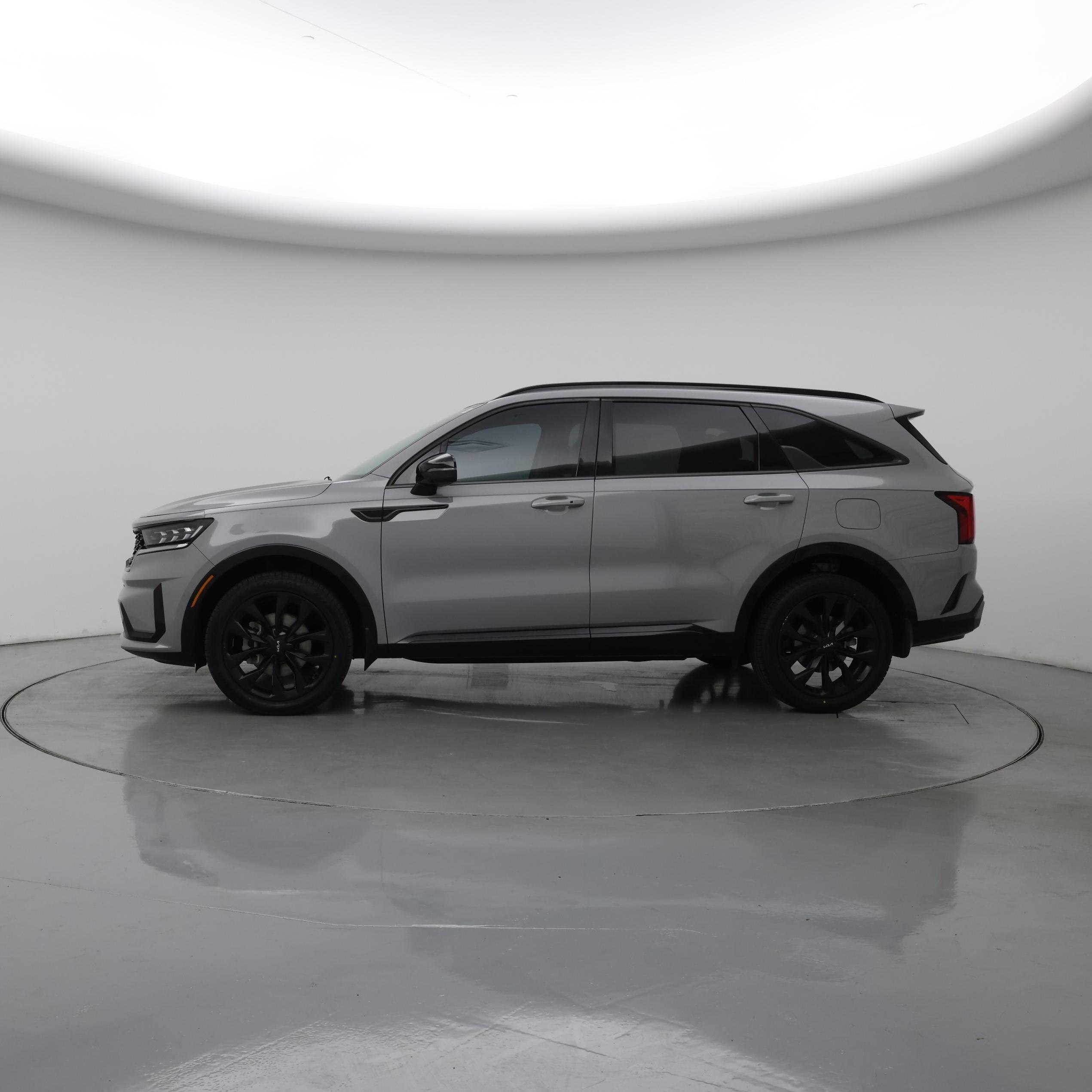 Thumbnail: 2023 Kia Sorento - 3