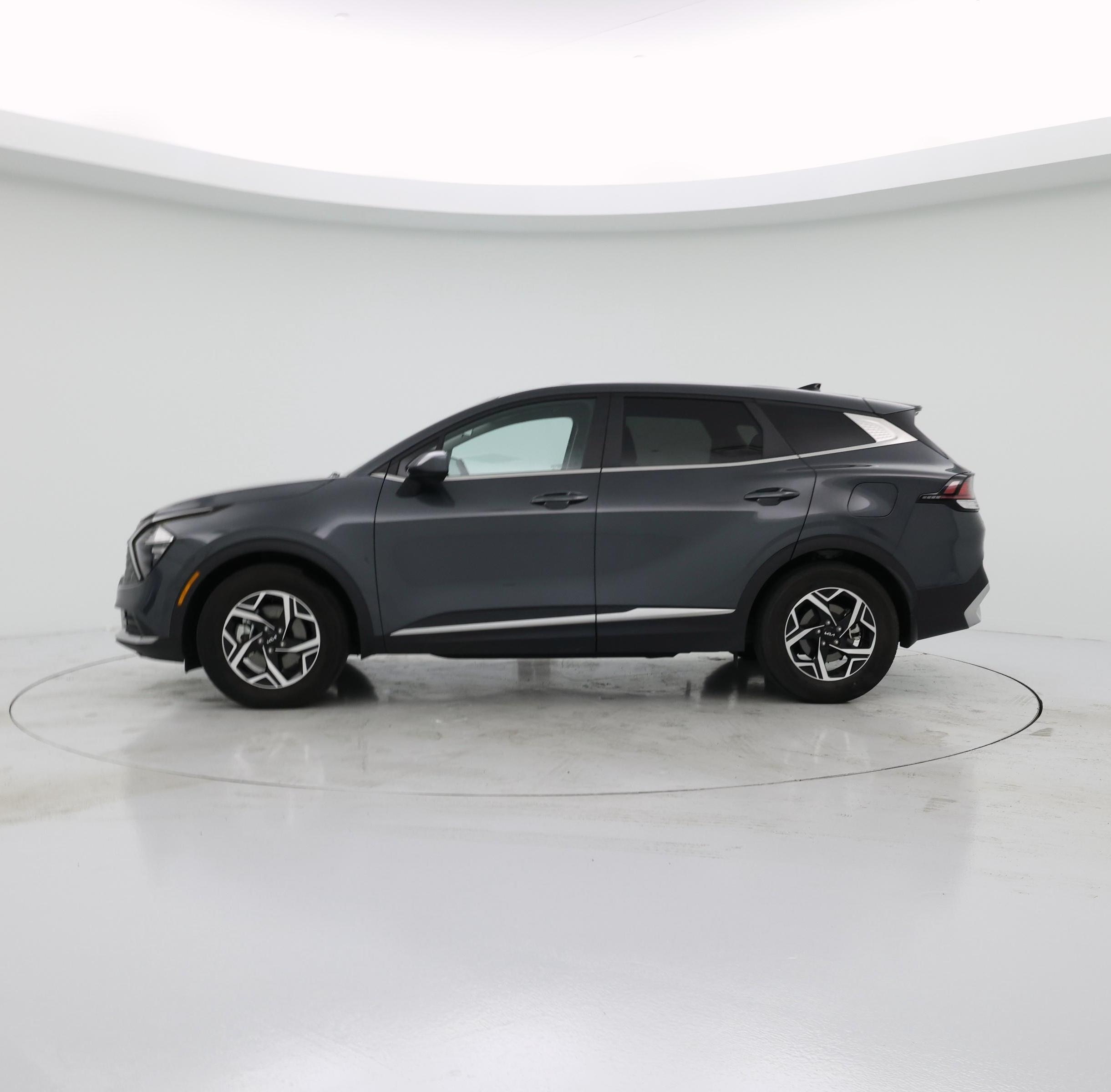 Thumbnail: 2023 Kia Sportage - 3
