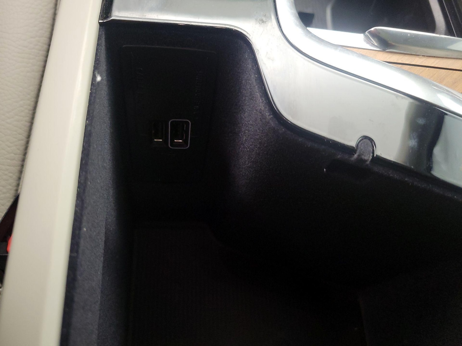 2021 Volvo XC90 Momentum - Photo 19
