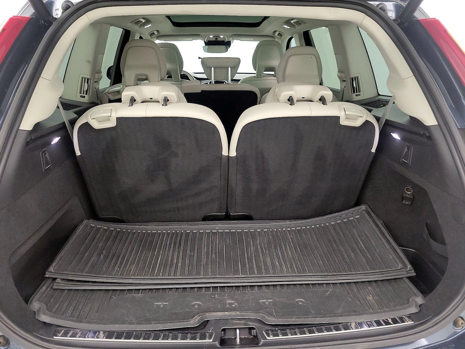 2021 Volvo XC90 Momentum - Photo 23