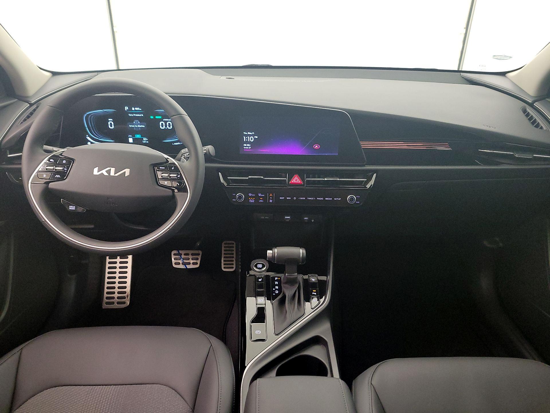 Thumbnail: 2024 Kia Niro - 9