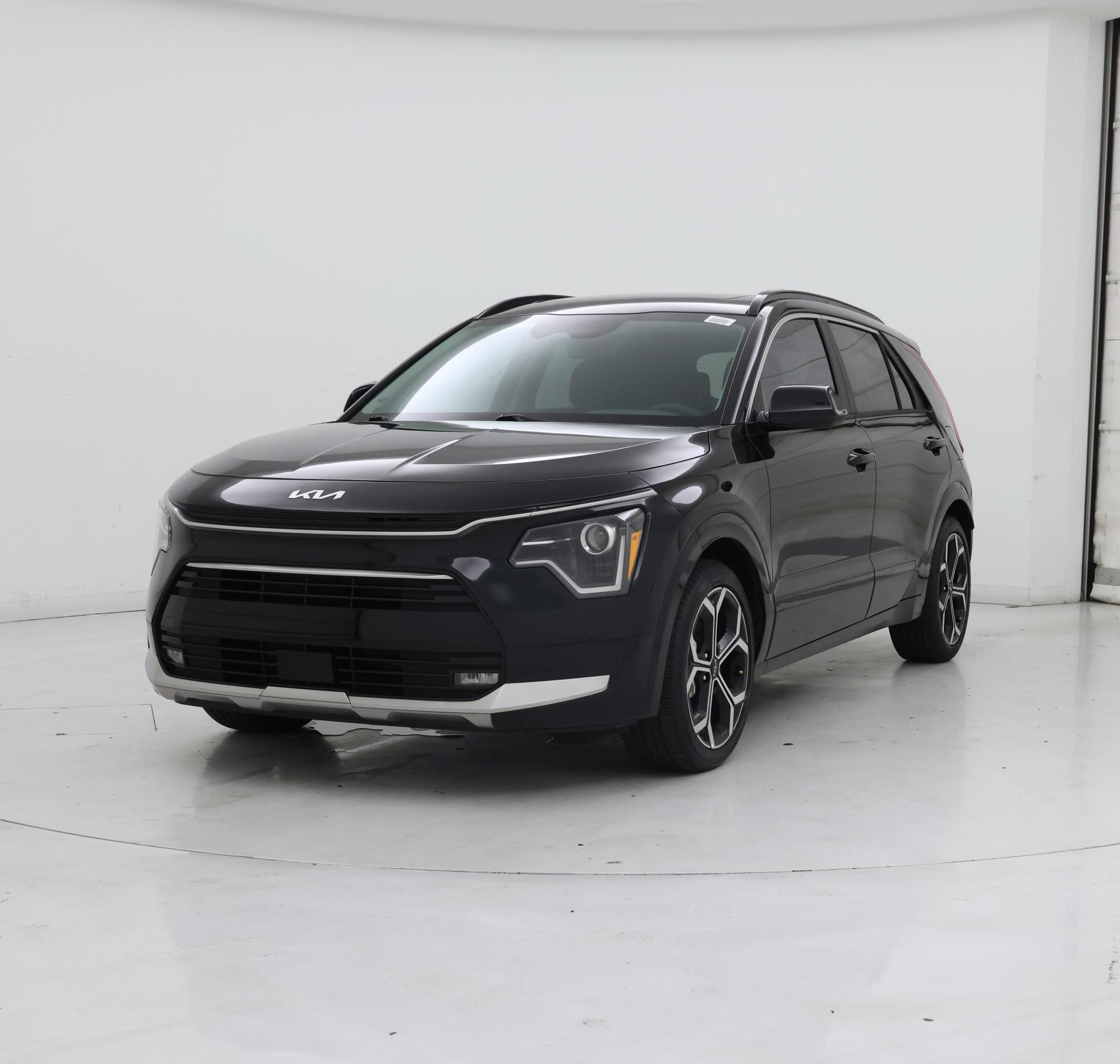Thumbnail: 2024 Kia Niro - 4