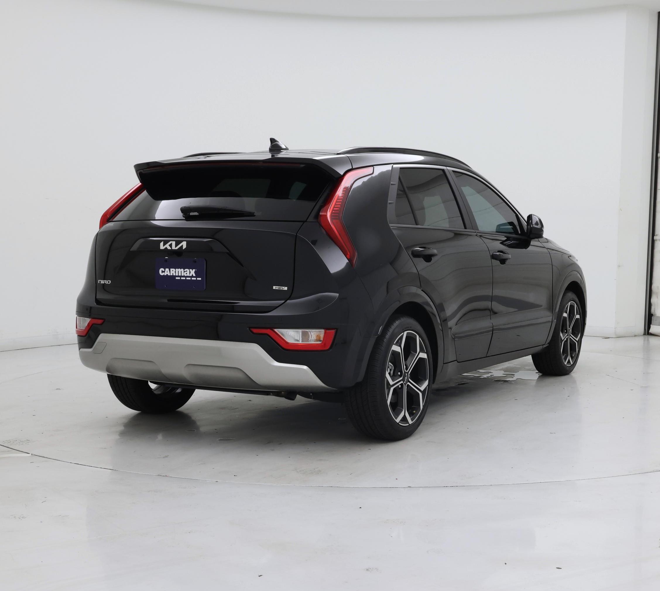 Thumbnail: 2024 Kia Niro - 8