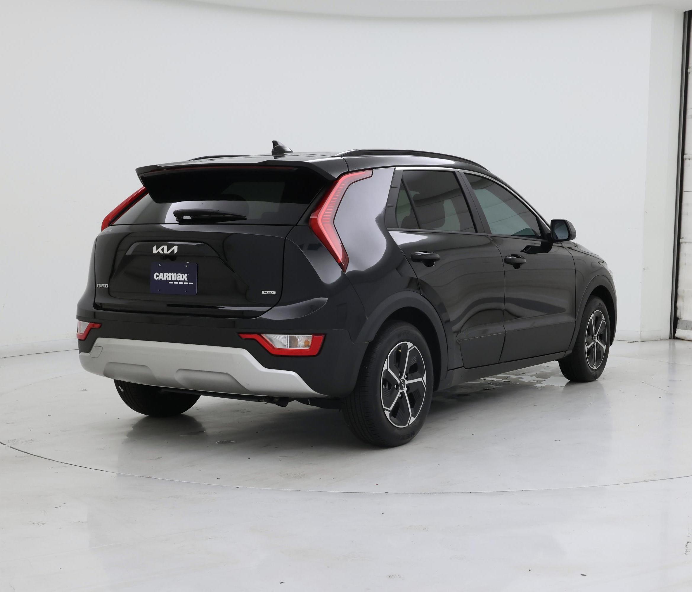 Thumbnail: 2024 Kia Niro - 8