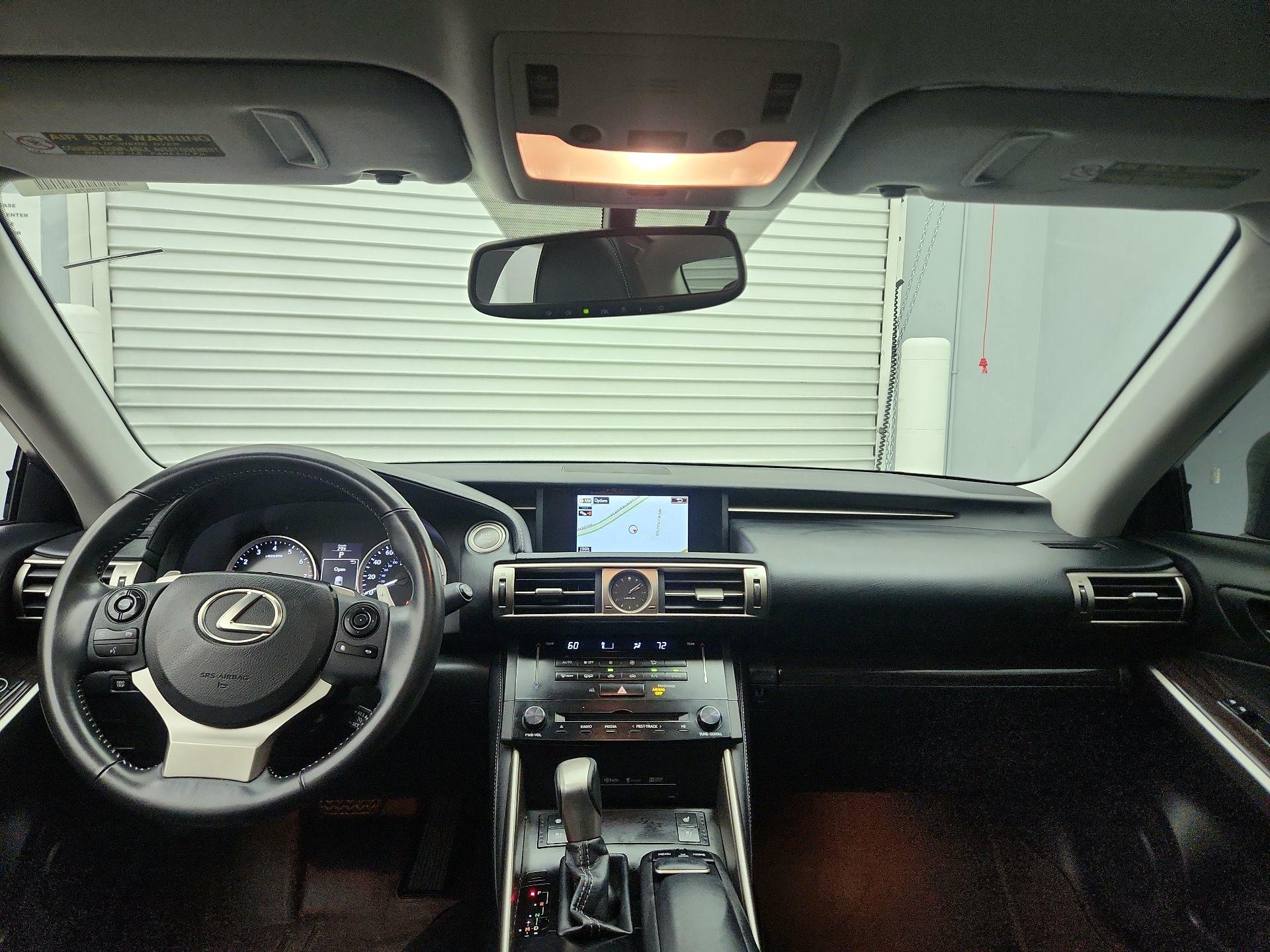 Thumbnail: 2014 Lexus IS - 9