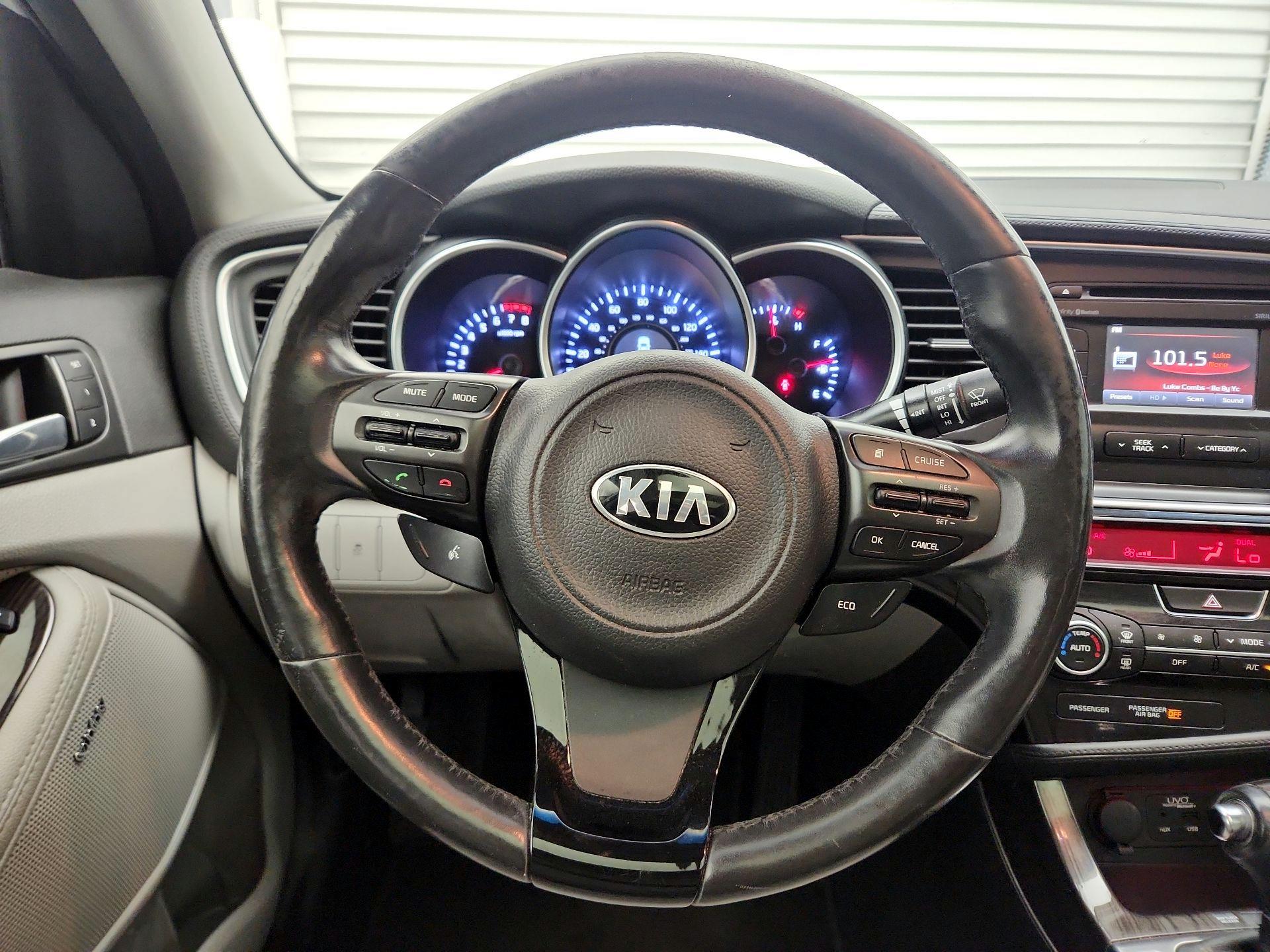 Thumbnail: 2015 Kia Optima - 10