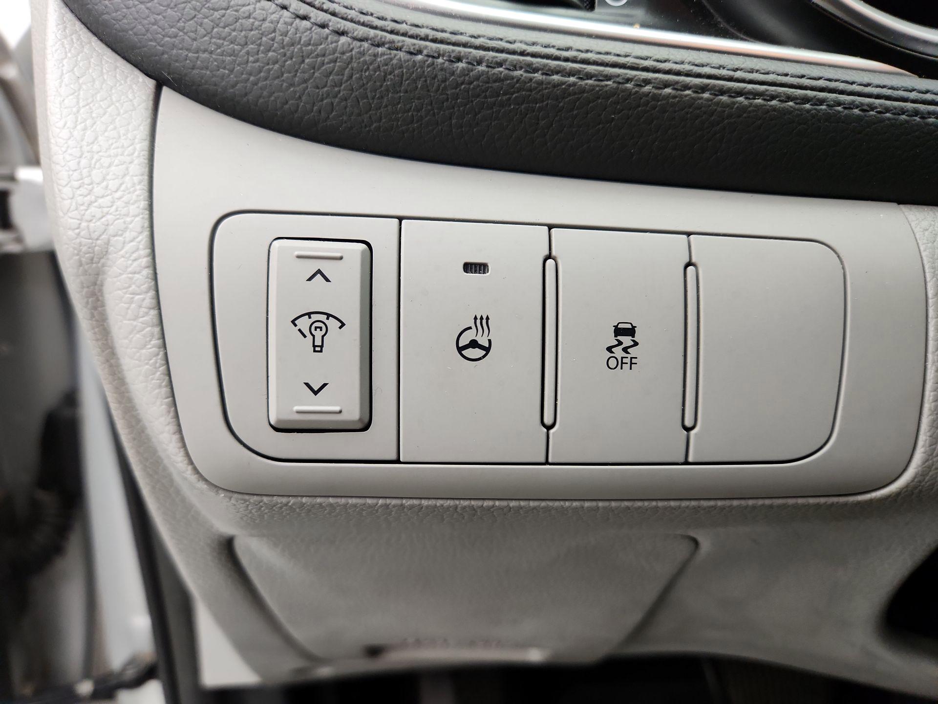 Thumbnail: 2015 Kia Optima - 13