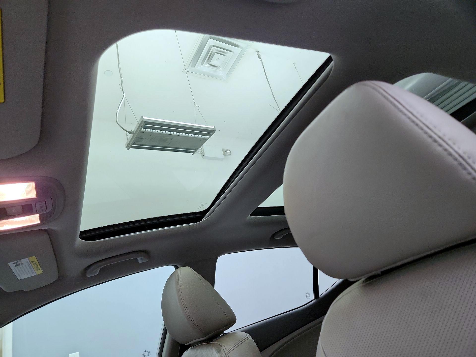 Thumbnail: 2015 Kia Optima - 19