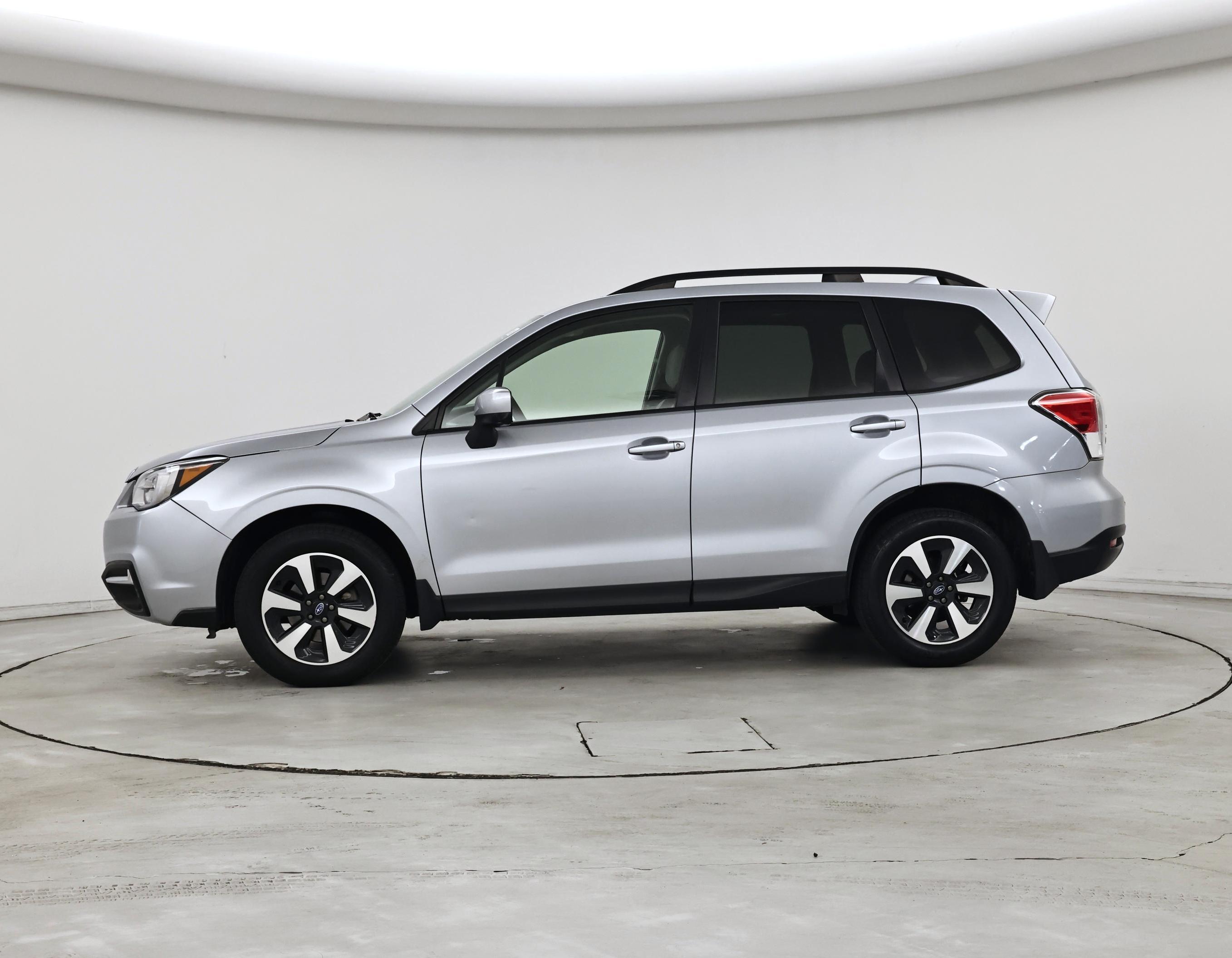 Thumbnail: 2017 Subaru Forester - 3