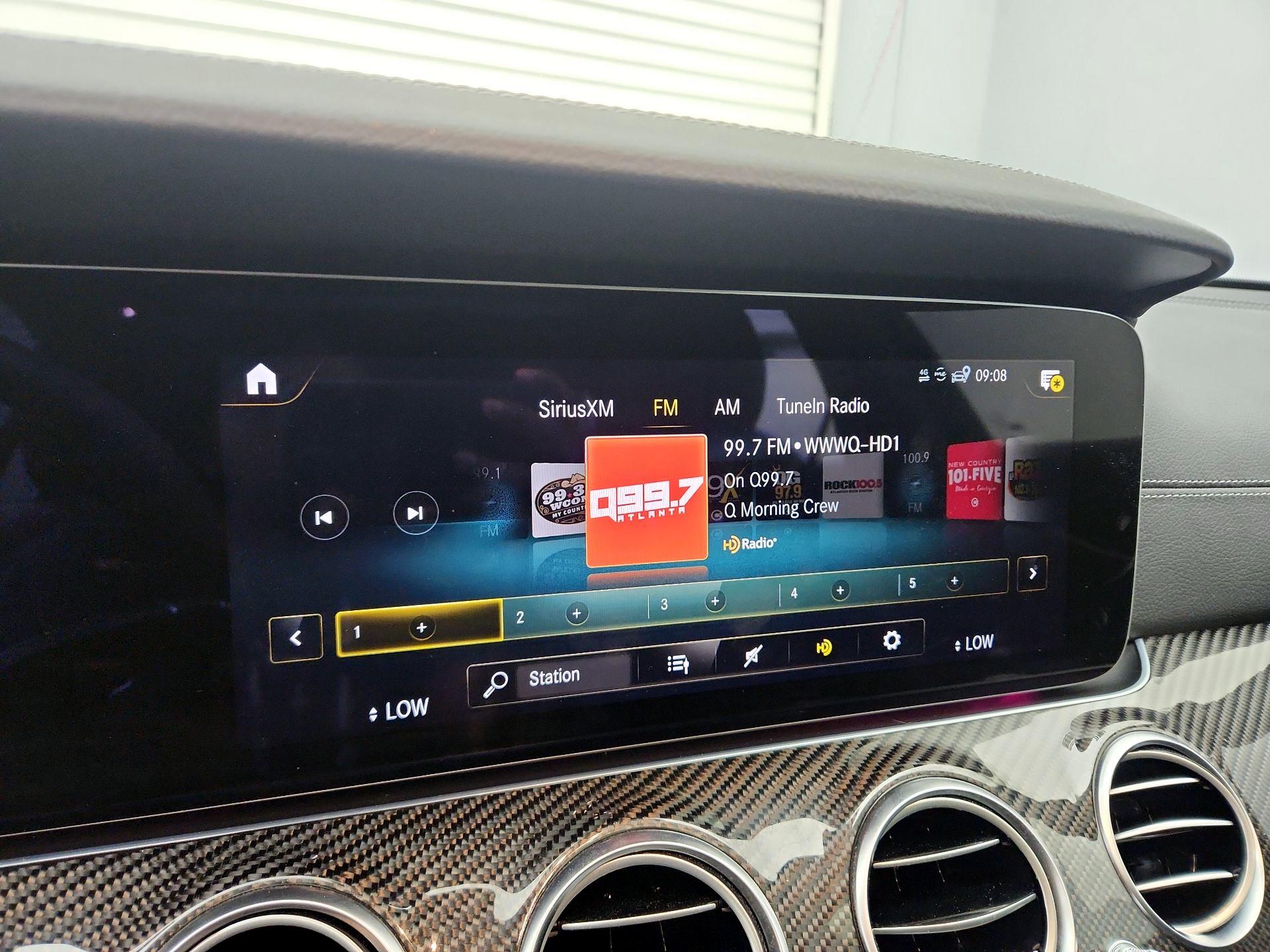 Thumbnail: 2023 Mercedes-Benz E-Class - 16