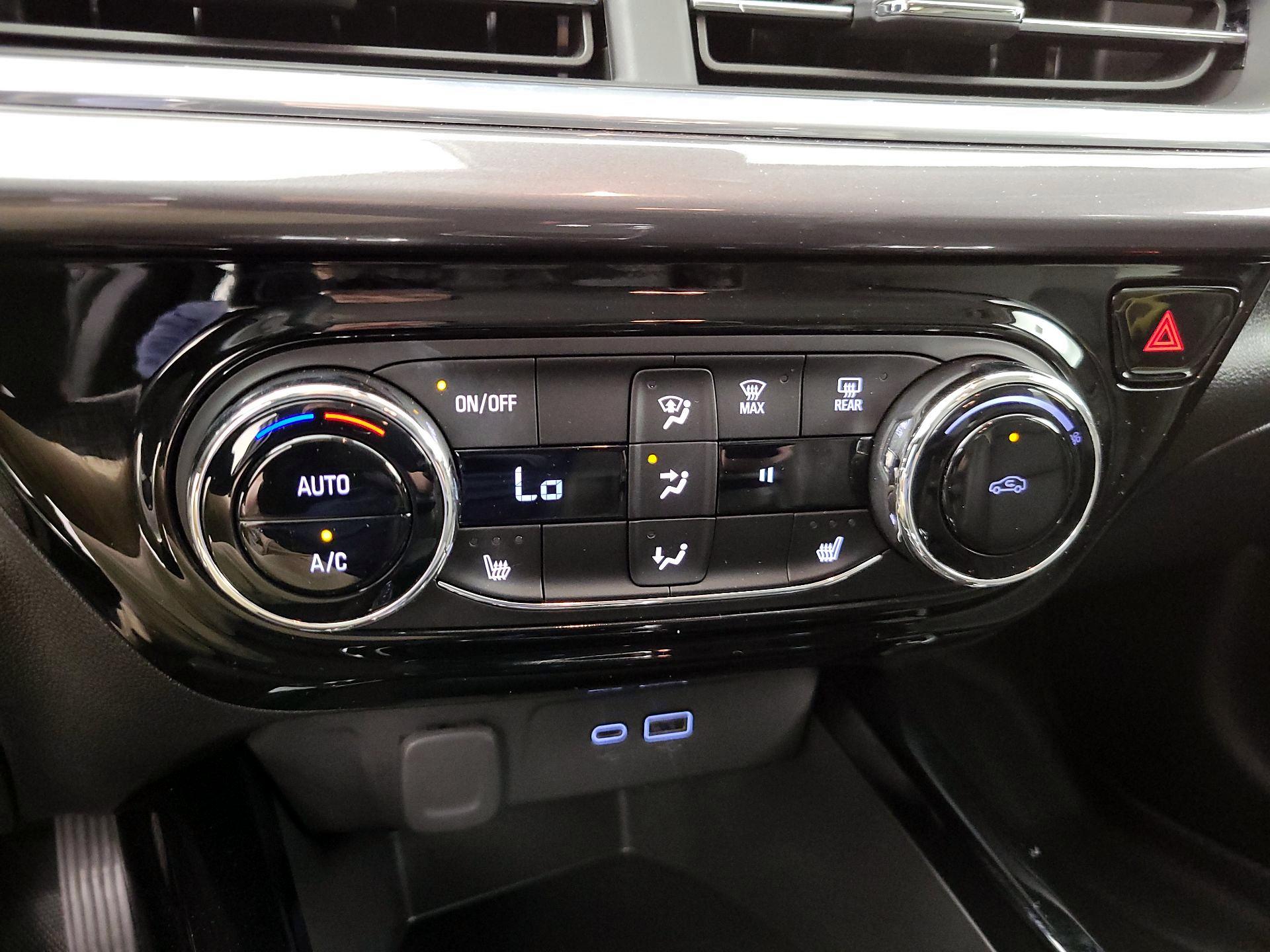 Thumbnail: 2024 Chevrolet Trax - 16