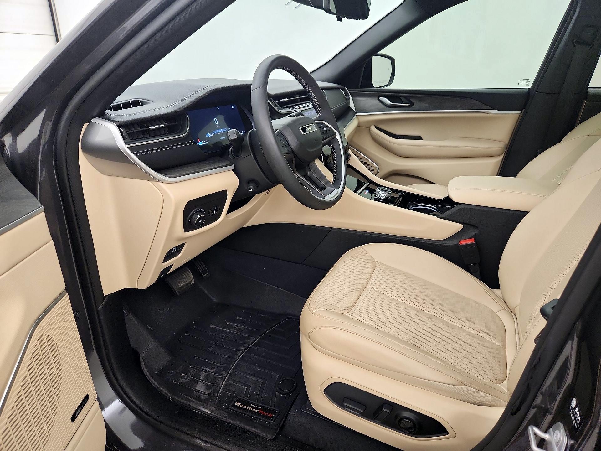 Thumbnail: 2023 Jeep Grand Cherokee - 11