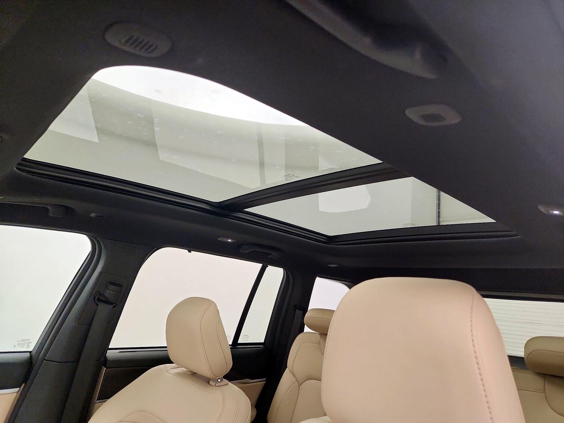 Thumbnail: 2023 Jeep Grand Cherokee - 20