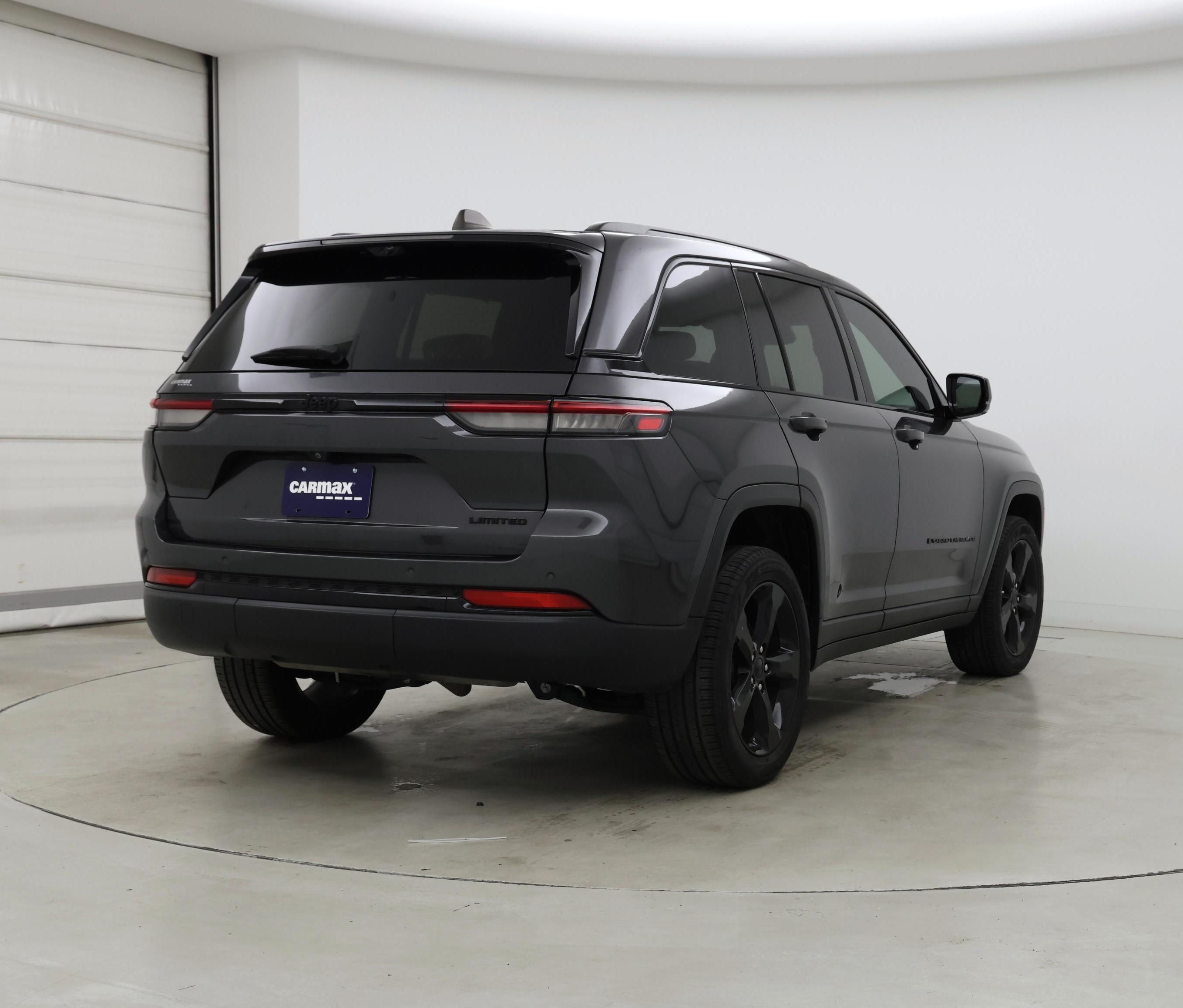 Thumbnail: 2023 Jeep Grand Cherokee - 8