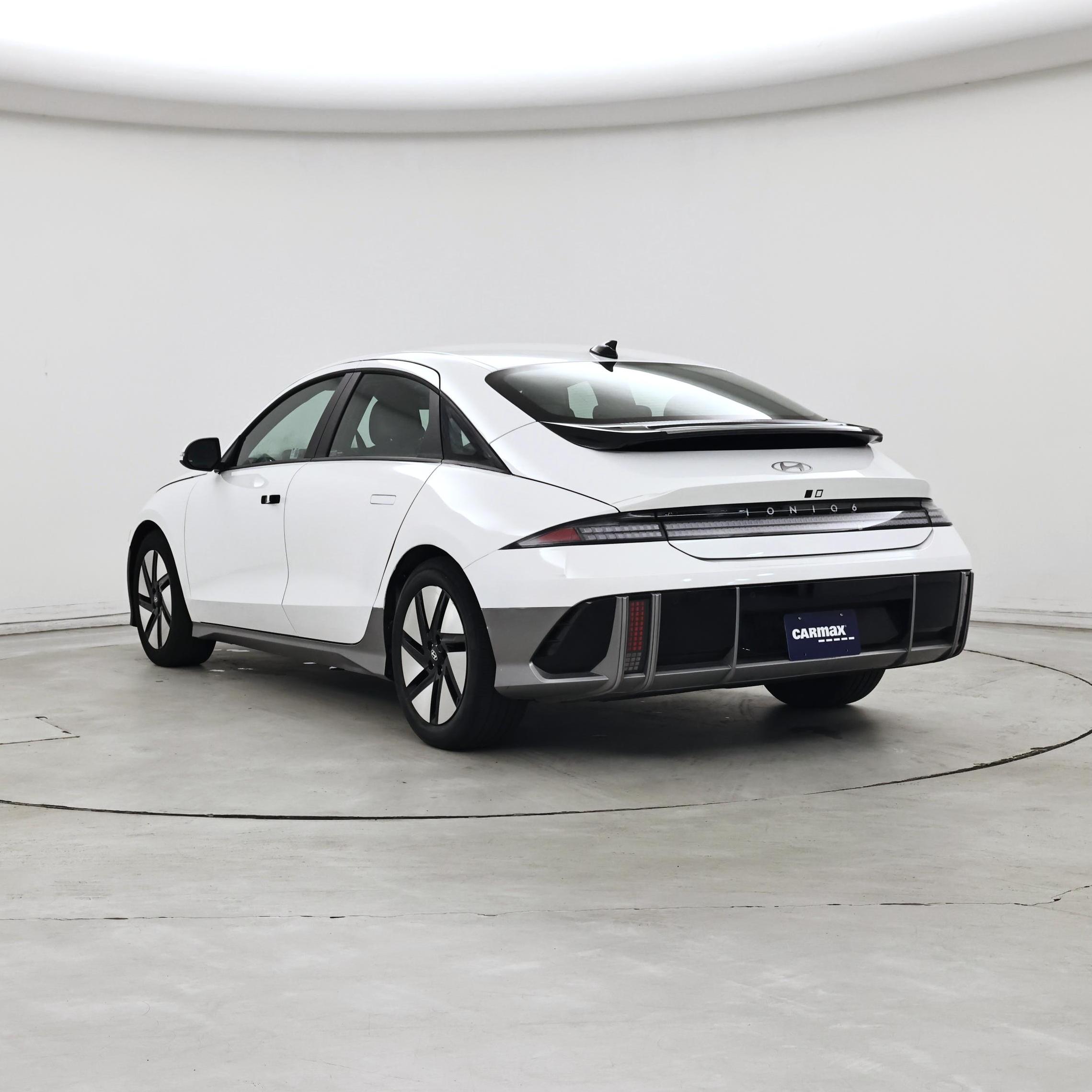 Thumbnail: 2024 Hyundai Ioniq 6 - 2