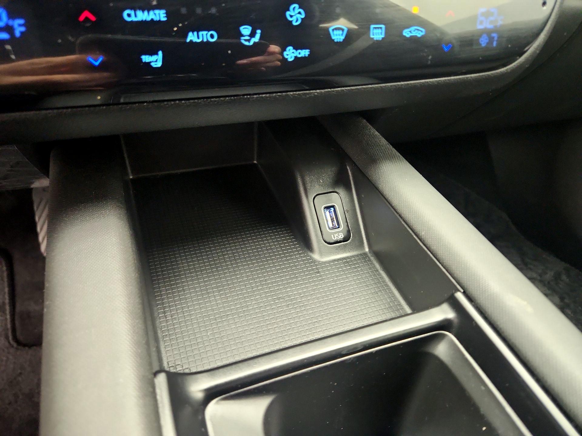 Thumbnail: 2024 Hyundai Ioniq 6 - 19