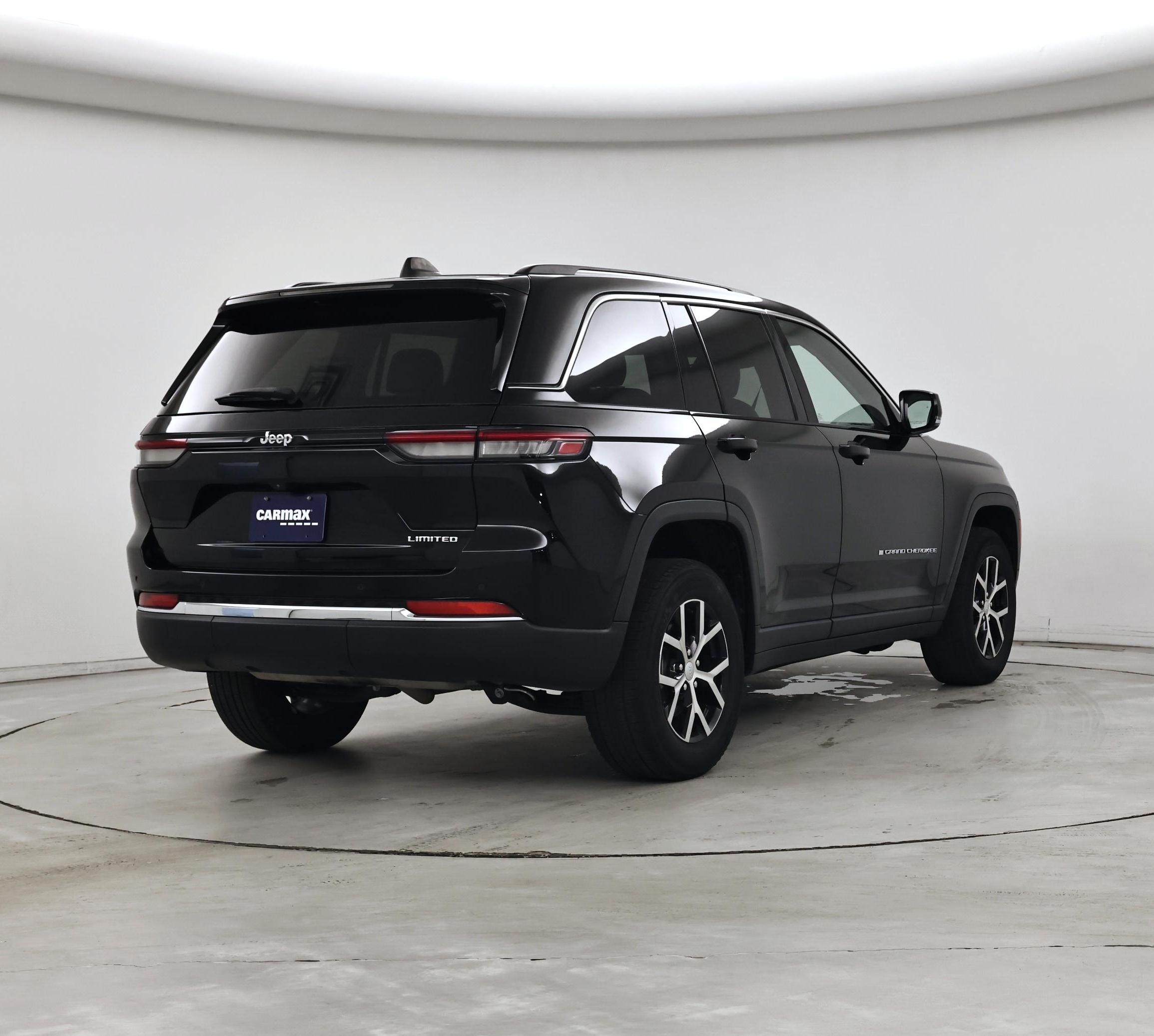 Thumbnail: 2023 Jeep Grand Cherokee - 8