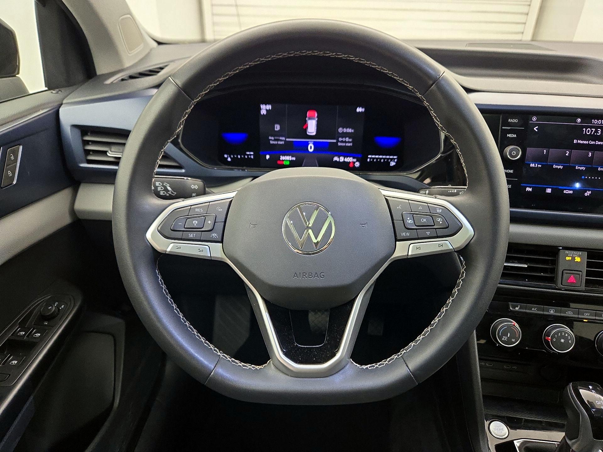 Thumbnail: 2023 Volkswagen Taos - 10