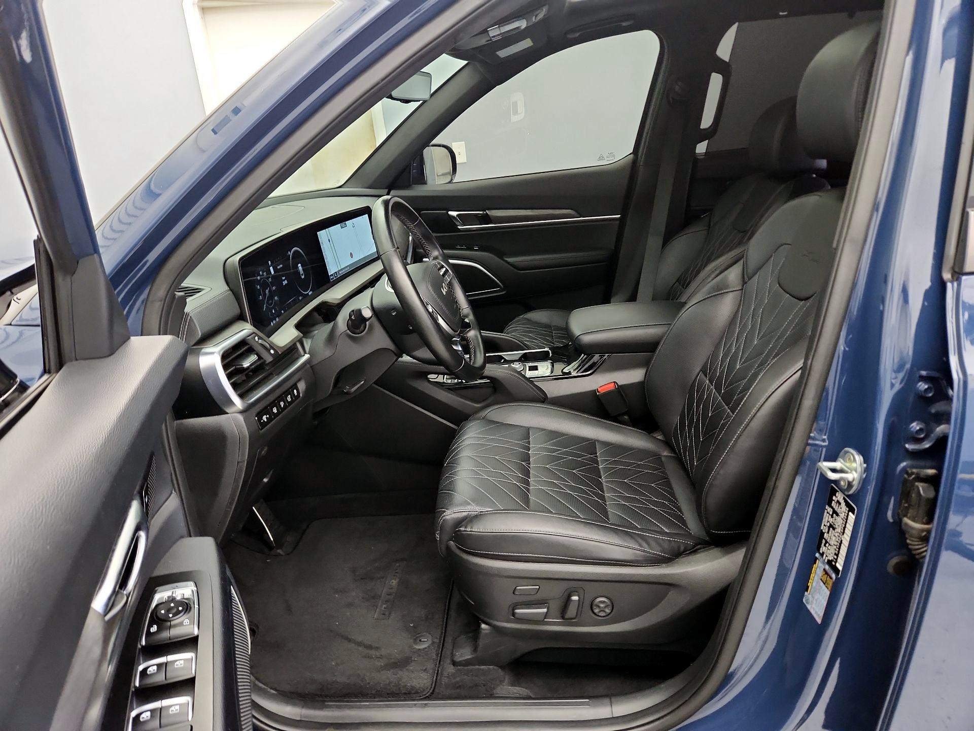 Thumbnail: 2023 Kia Telluride - 11