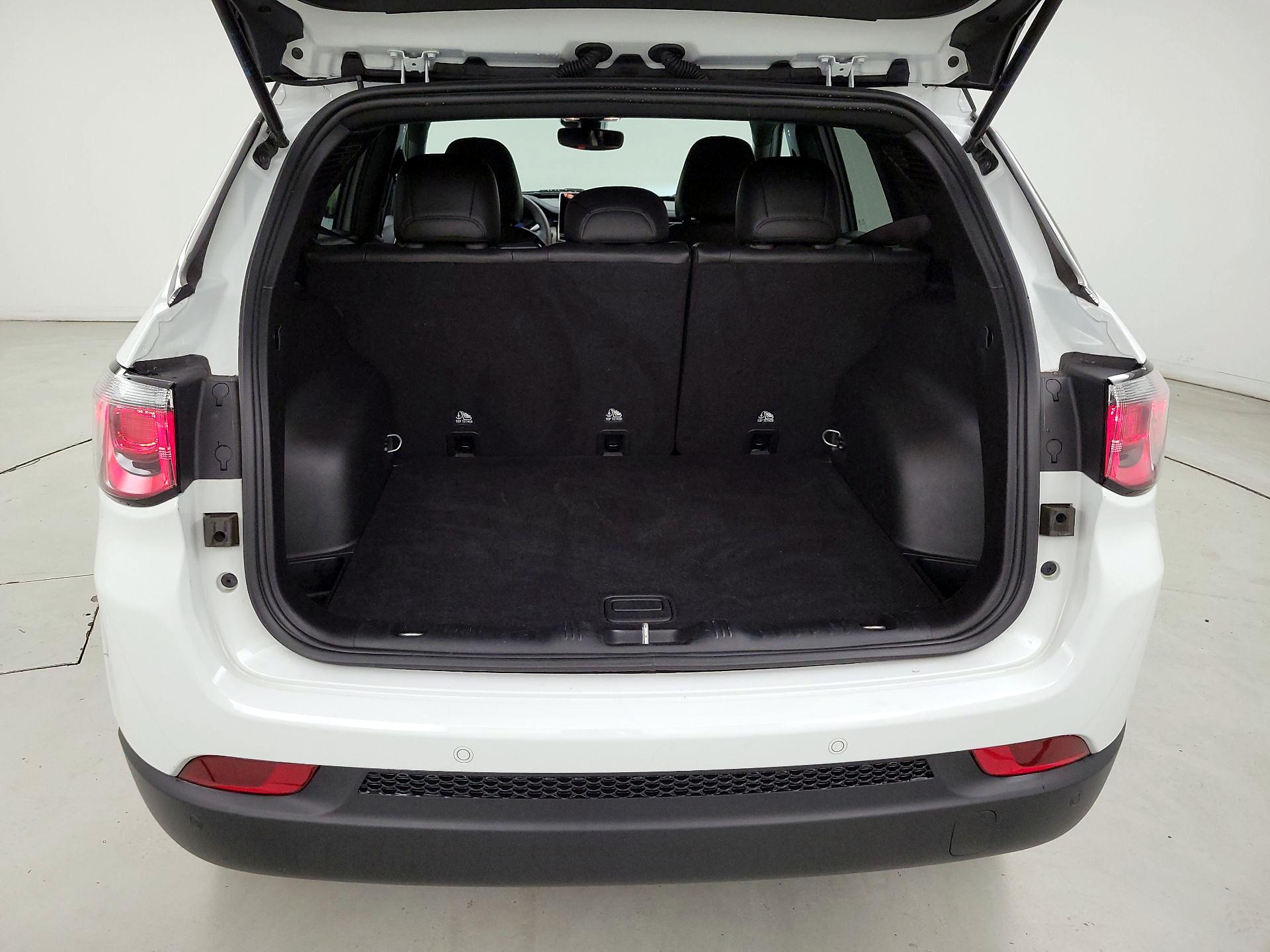 Thumbnail: 2025 Jeep Compass - 20