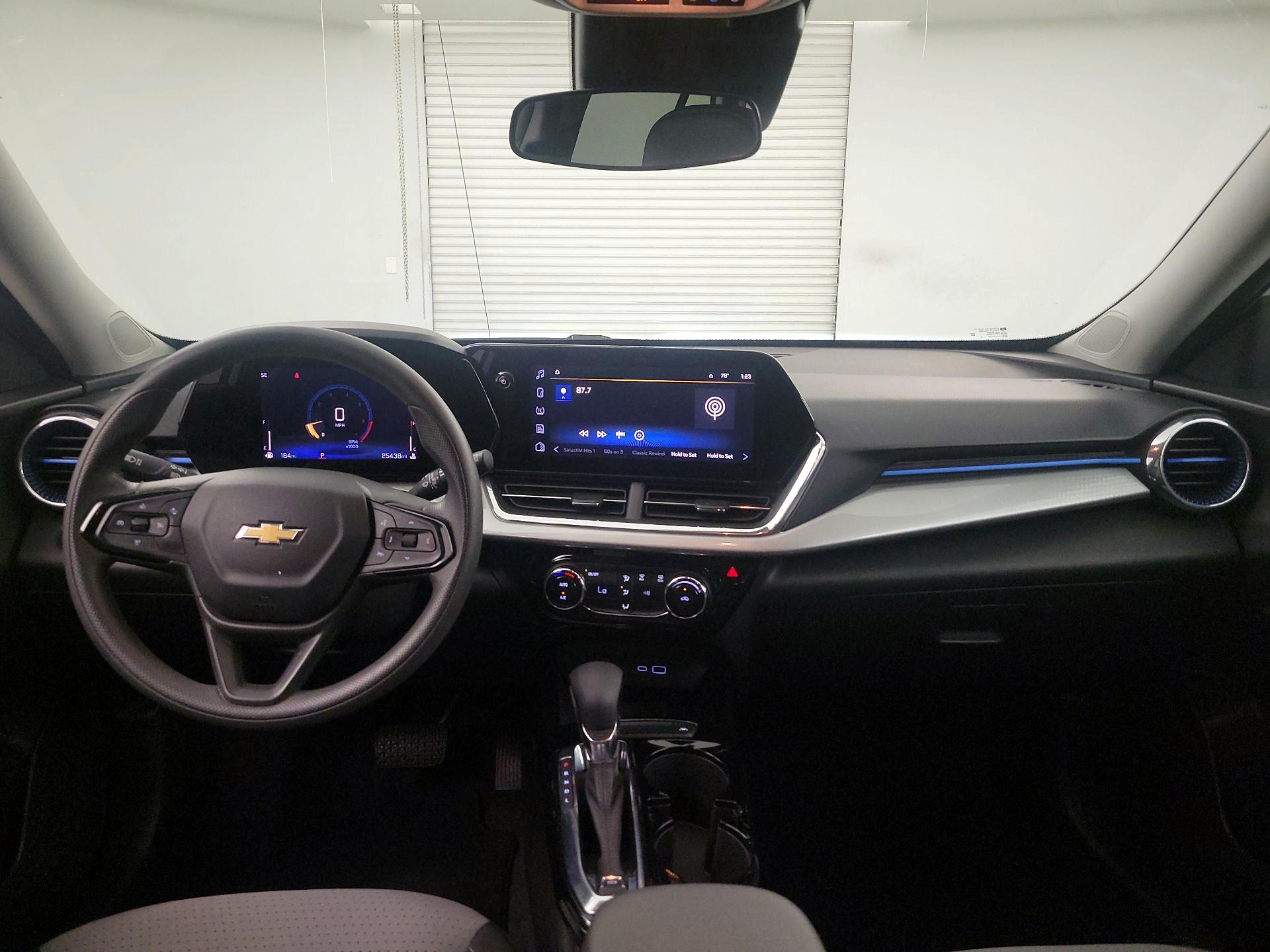Thumbnail: 2025 Chevrolet Trax - 9