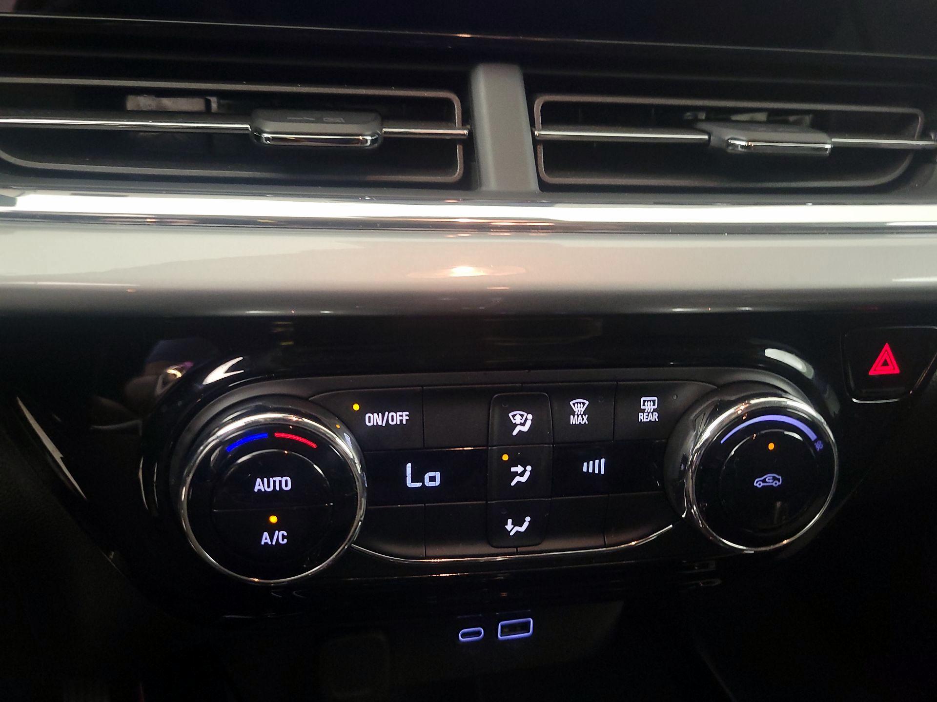 Thumbnail: 2025 Chevrolet Trax - 16
