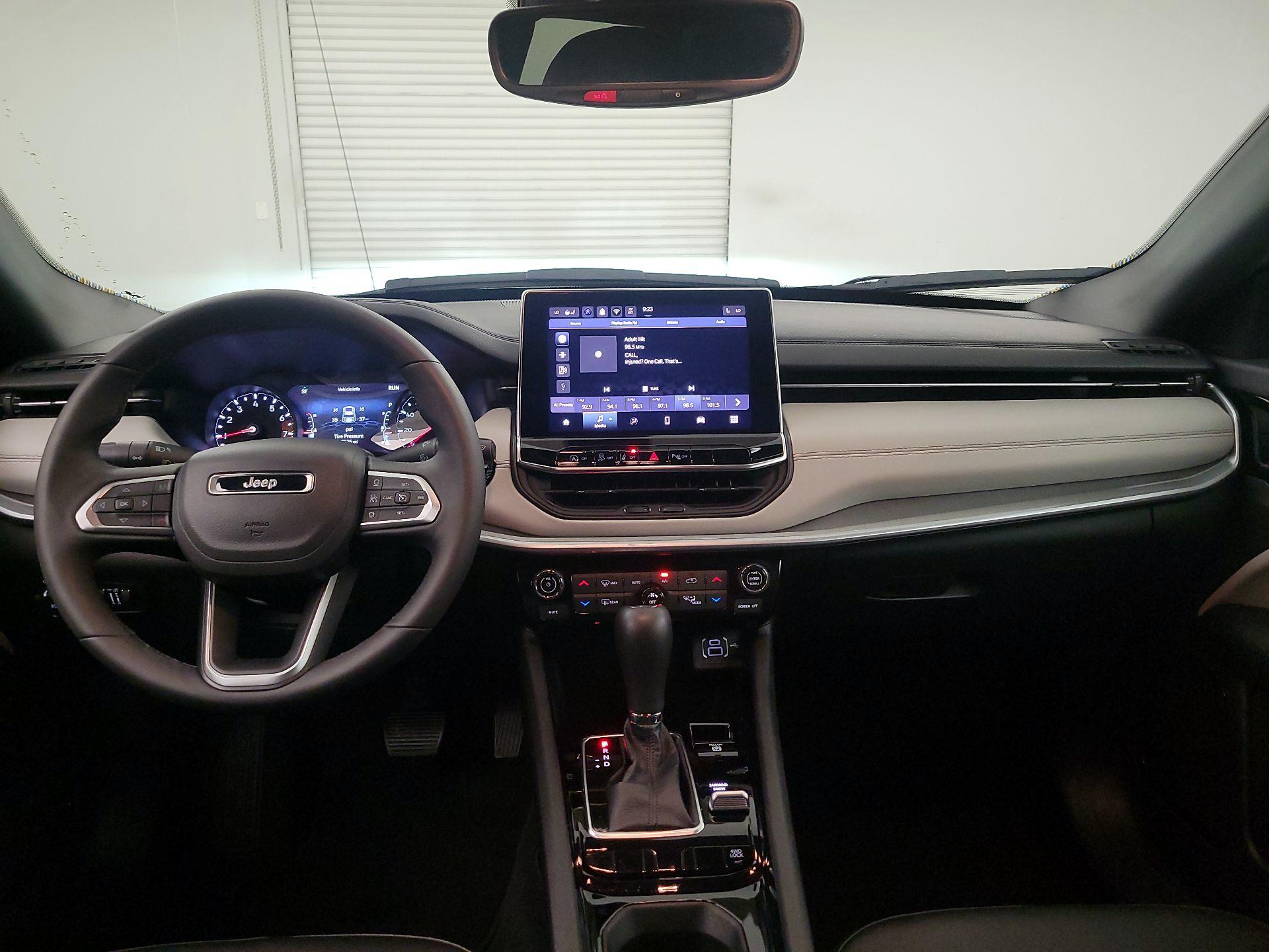 Thumbnail: 2025 Jeep Compass - 9