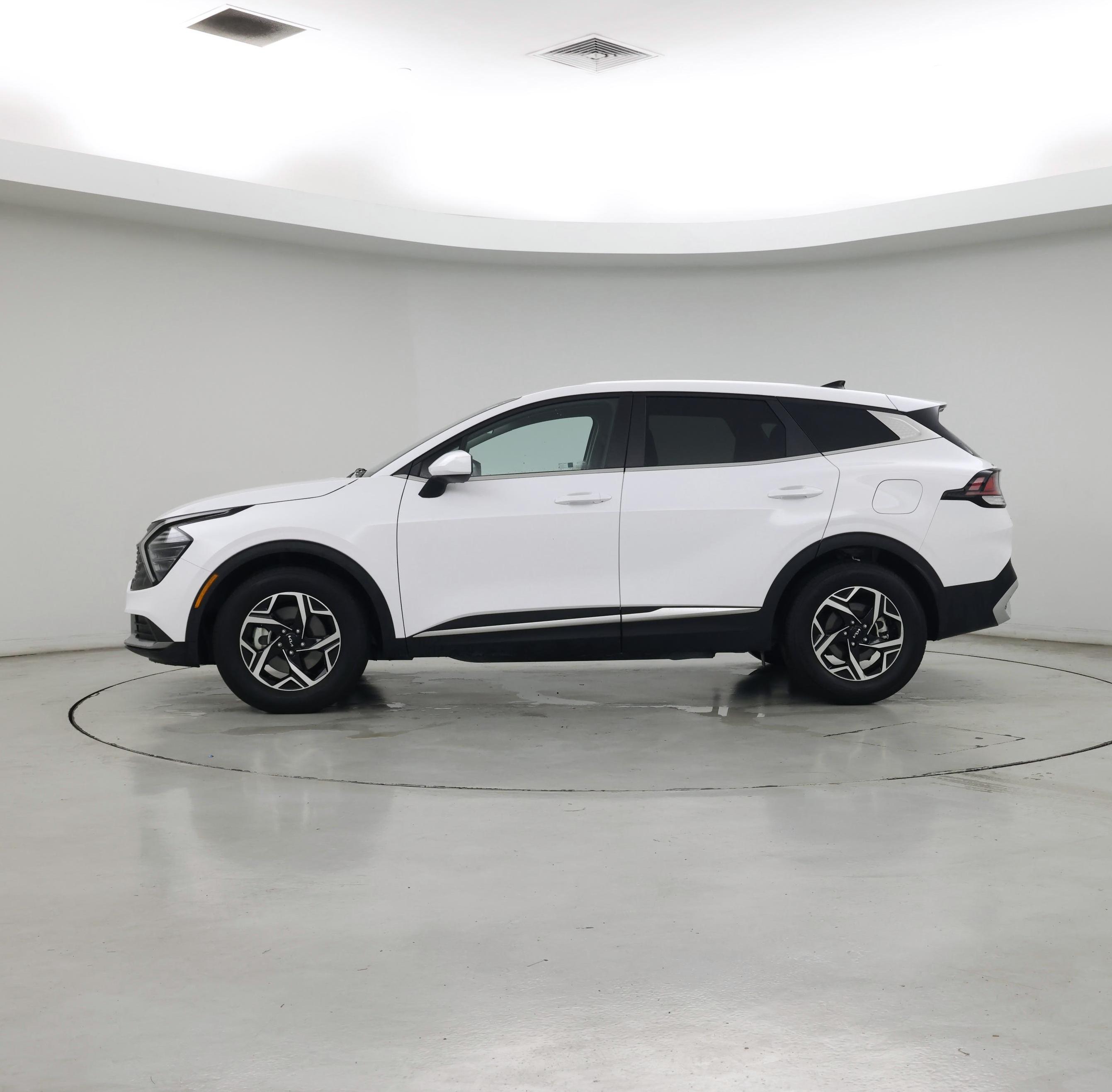 Thumbnail: 2025 Kia Sportage - 3
