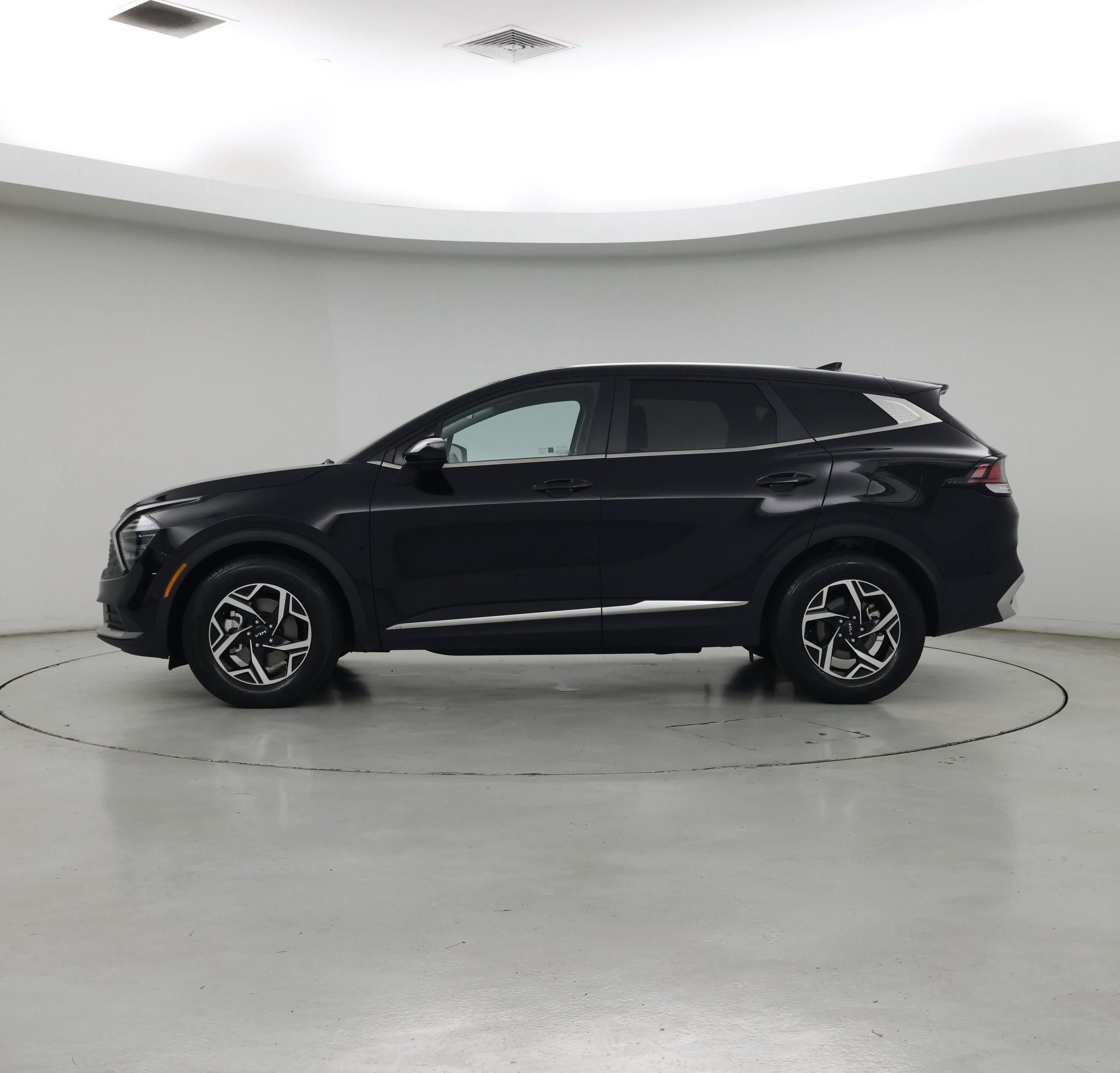 Thumbnail: 2025 Kia Sportage - 3