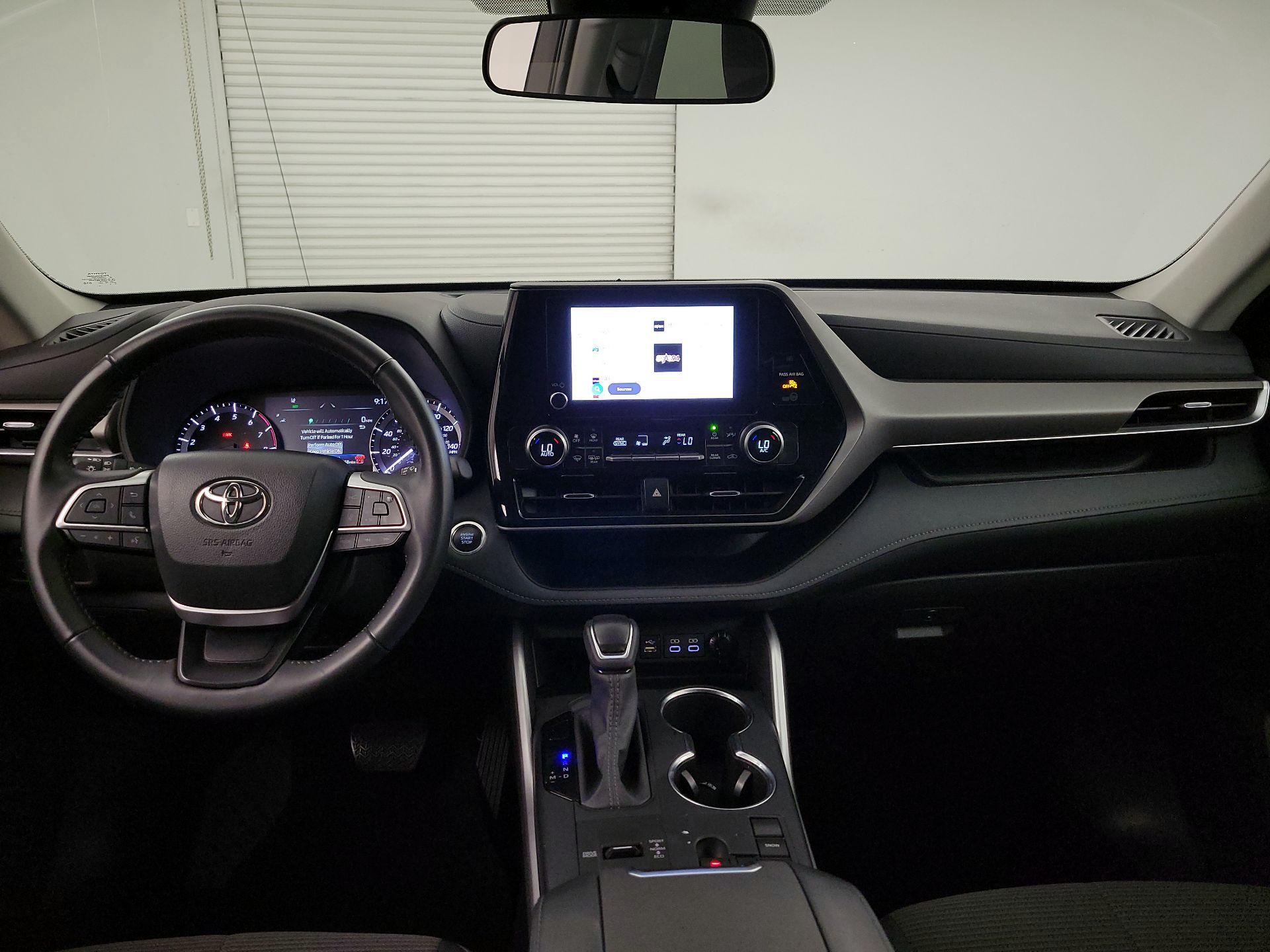 Thumbnail: 2025 Toyota Highlander - 9