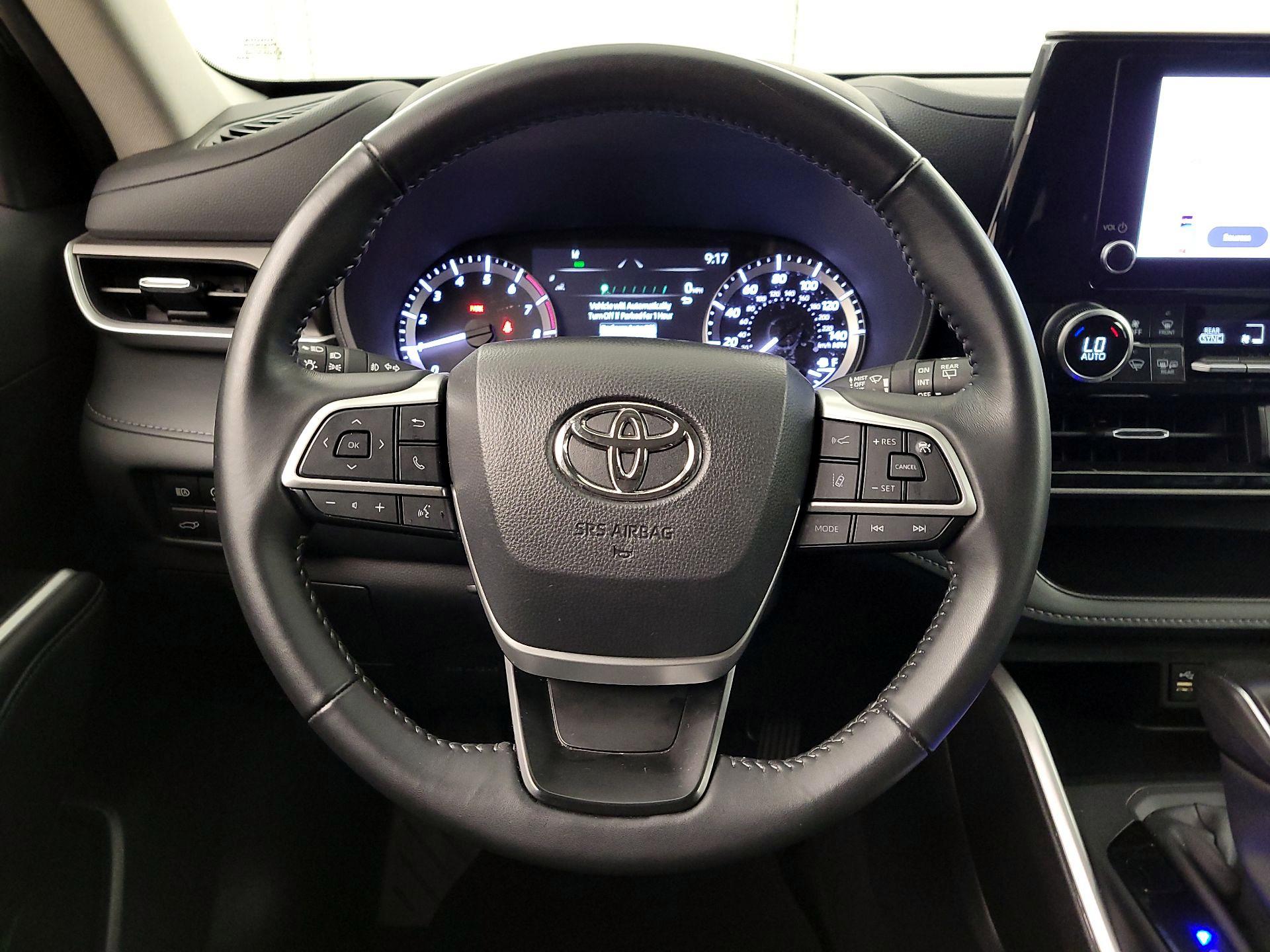 Thumbnail: 2025 Toyota Highlander - 10