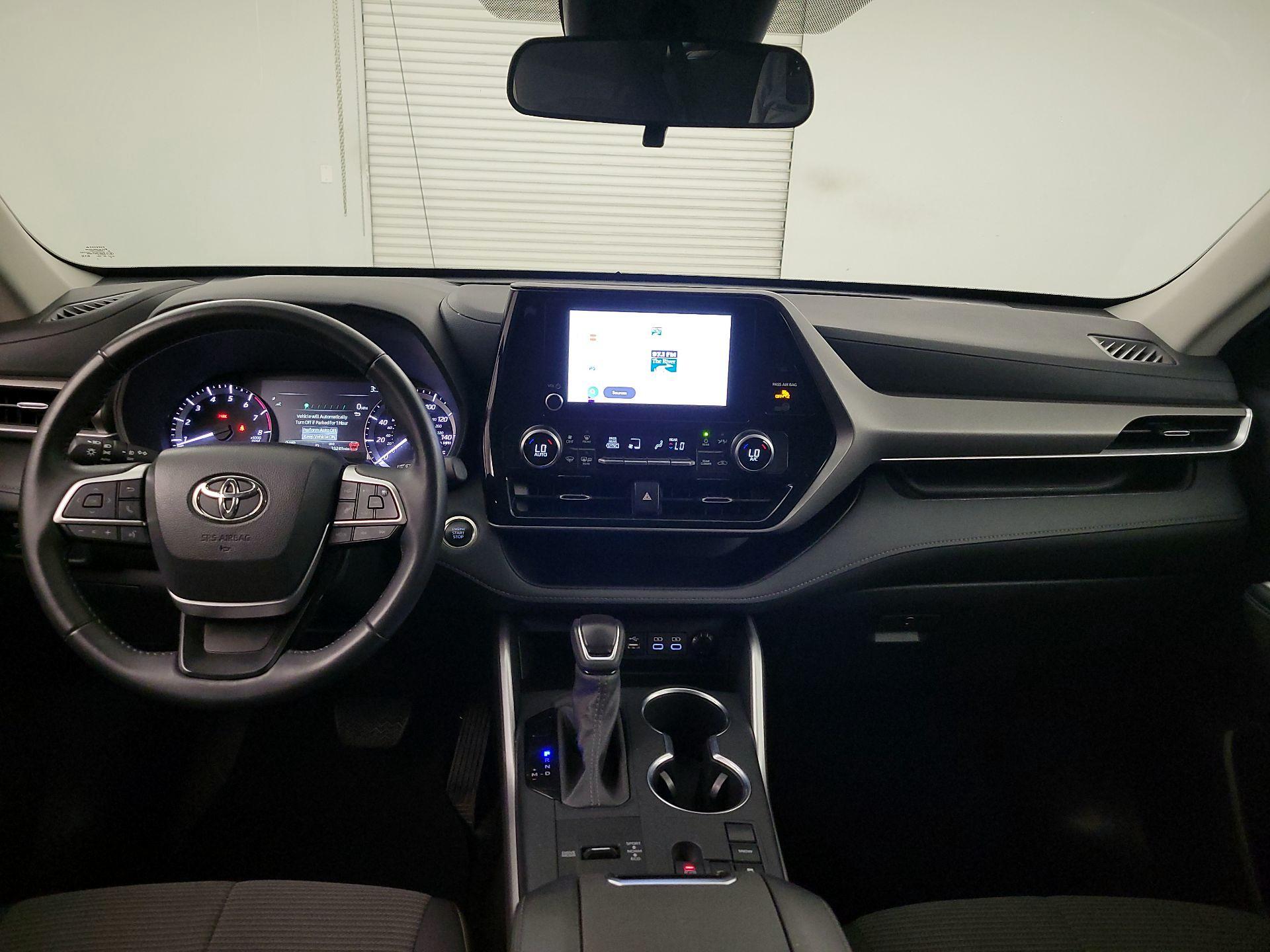 Thumbnail: 2025 Toyota Highlander - 9