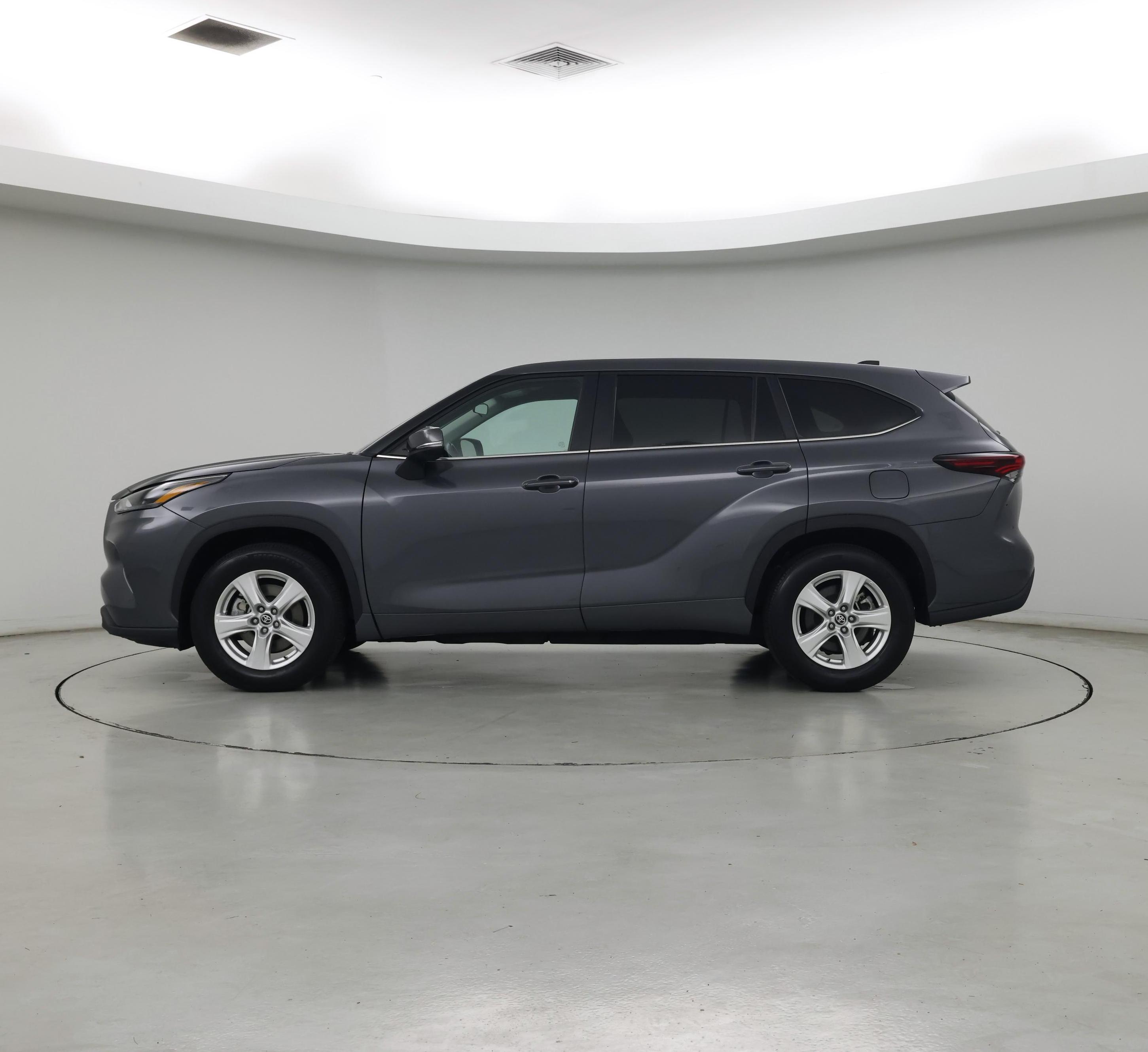 Thumbnail: 2025 Toyota Highlander - 3