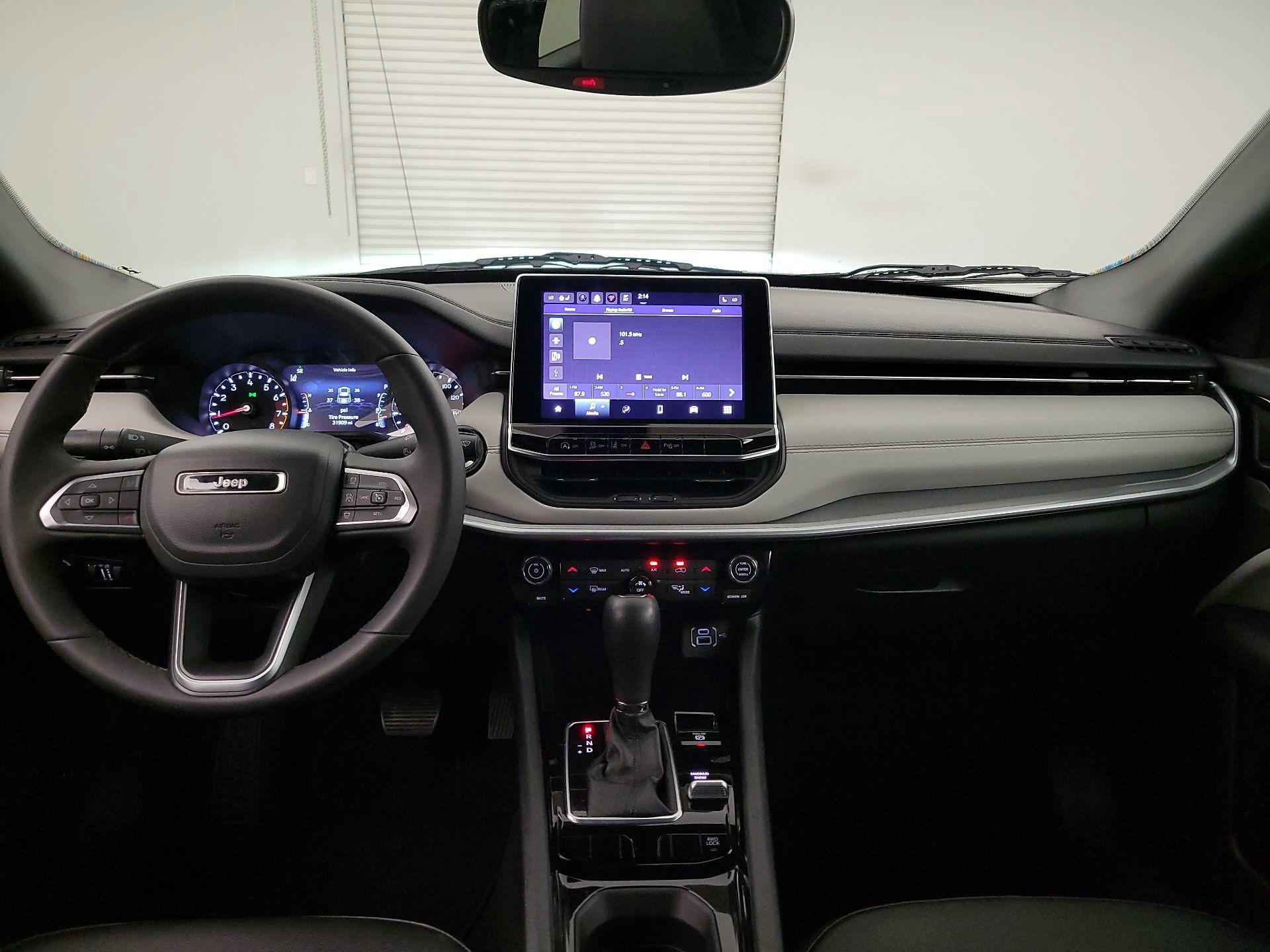 Thumbnail: 2025 Jeep Compass - 9