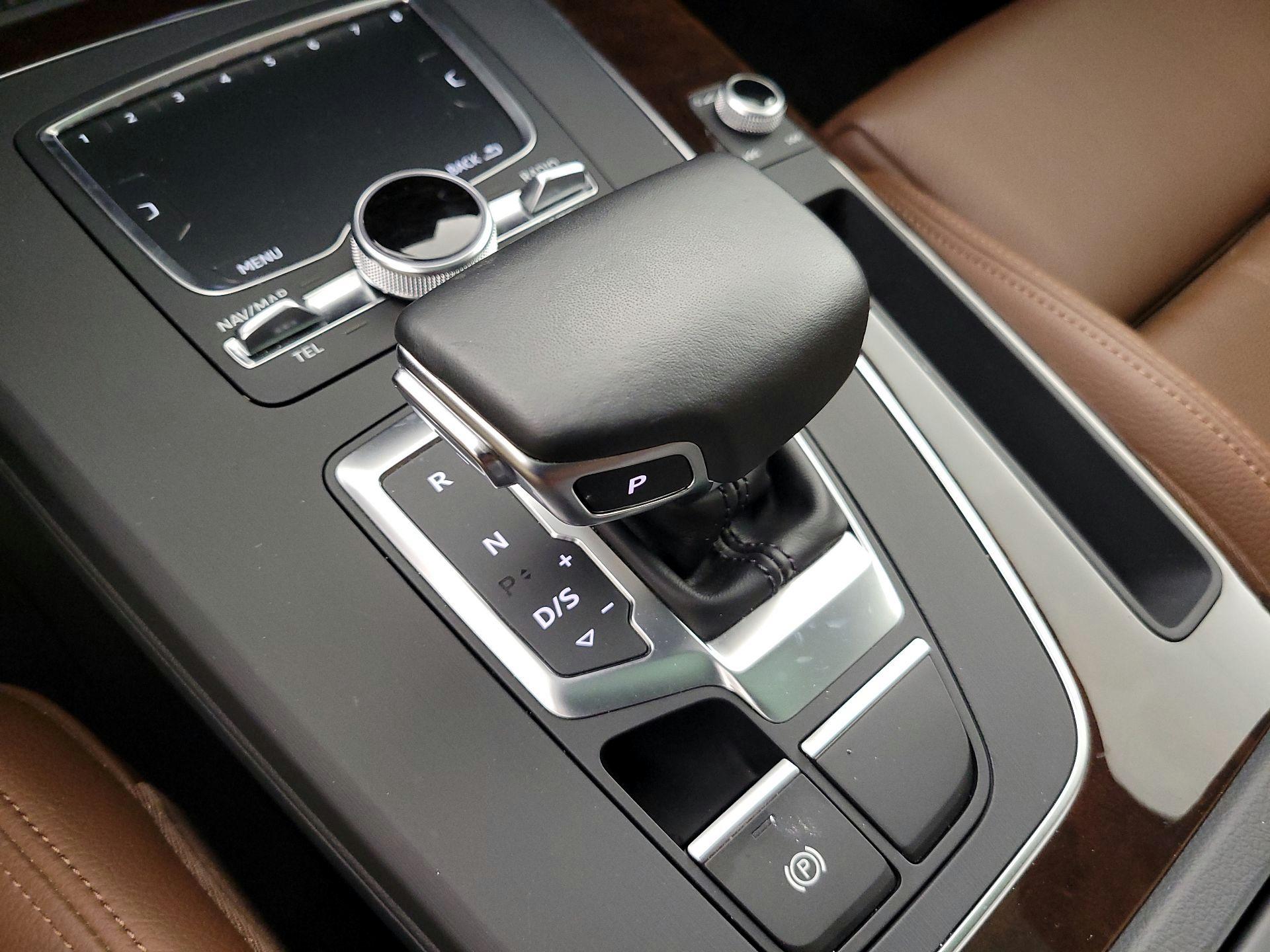 Thumbnail: 2018 Audi Q5 - 18