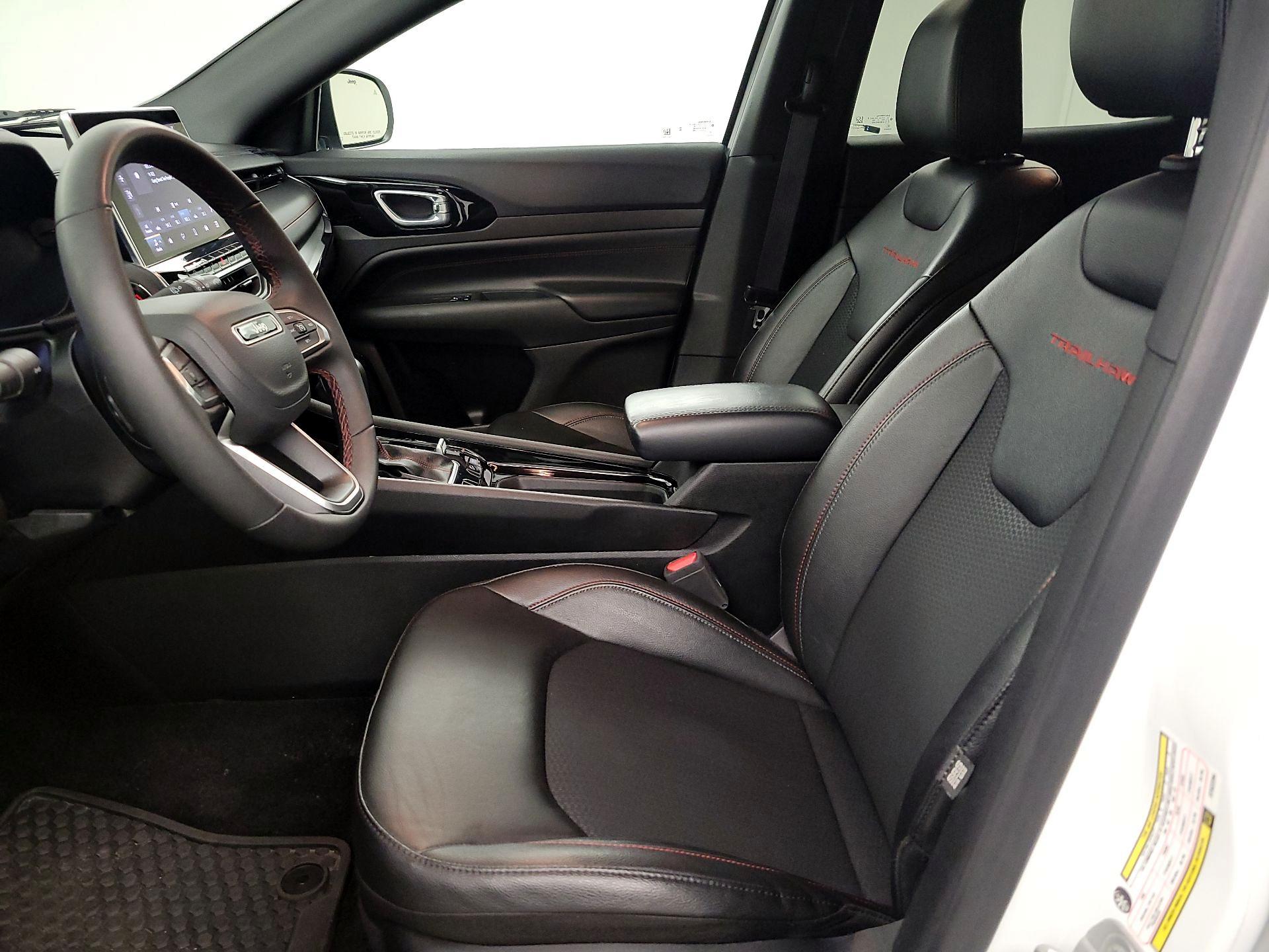 Thumbnail: 2025 Jeep Compass - 11