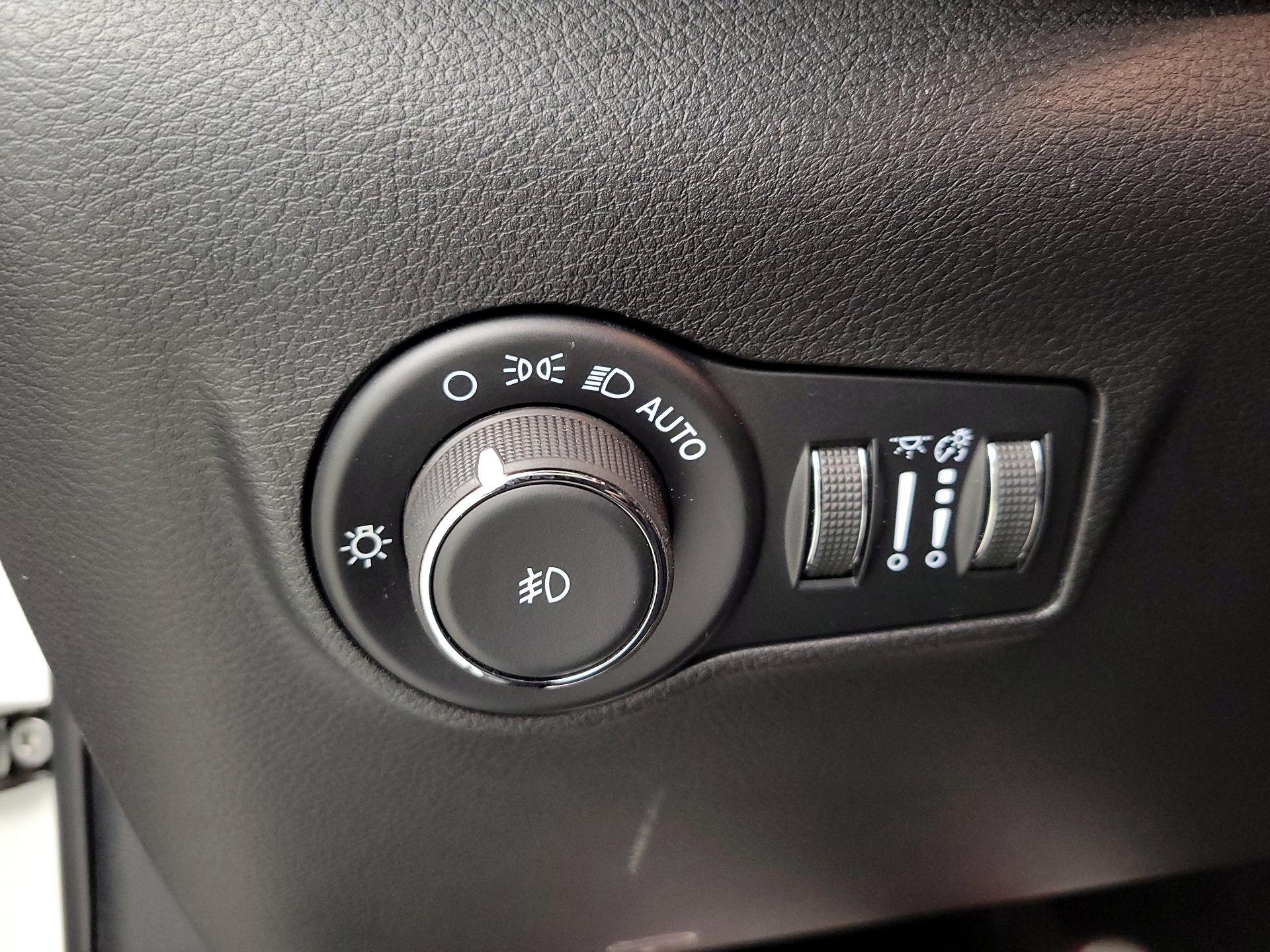 Thumbnail: 2025 Jeep Compass - 13