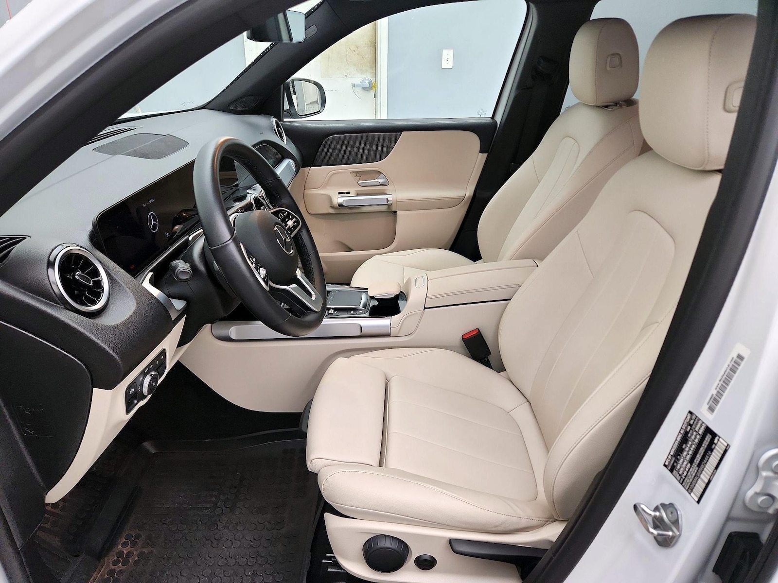 2022 Mercedes-Benz GLB Base - Photo 12