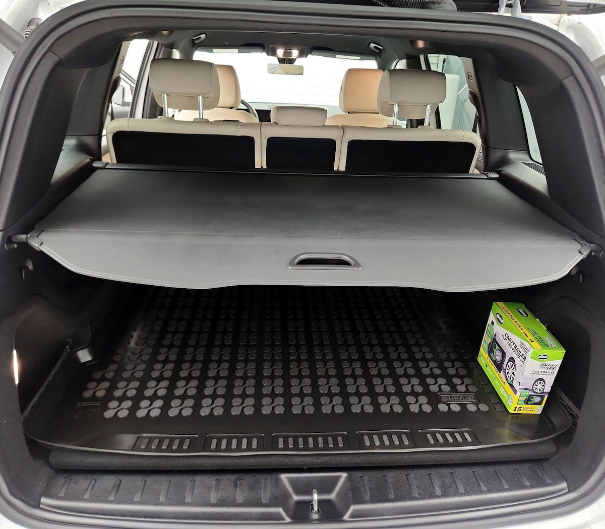 Trunk/Cargo (Seats Up)